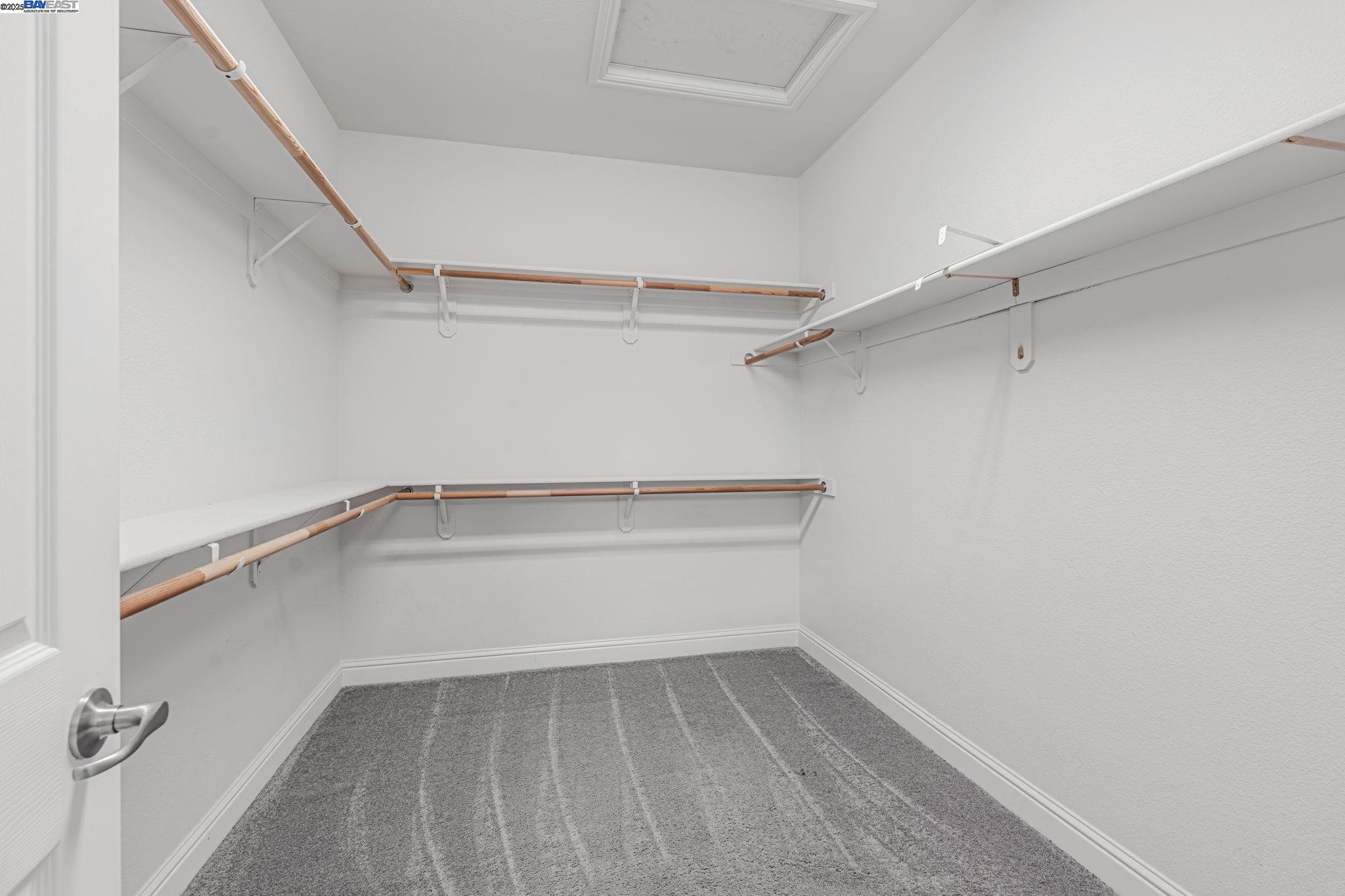 Detail Gallery Image 14 of 27 For 2491 Redbud Way, Manteca,  CA 95336 - 3 Beds | 2 Baths