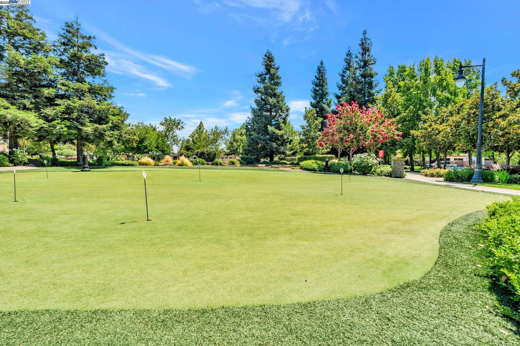 Detail Gallery Image 24 of 27 For 2491 Redbud Way, Manteca,  CA 95336 - 3 Beds | 2 Baths