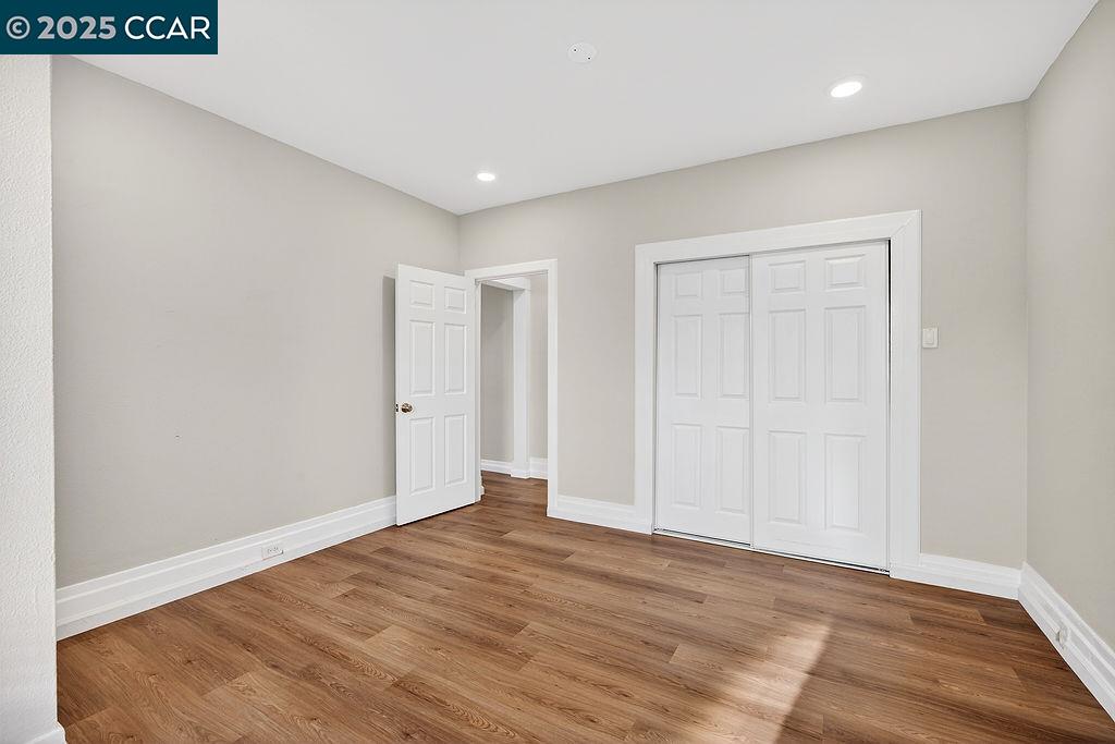 Detail Gallery Image 7 of 18 For 3229 Elm 1a,  Oakland,  CA 94609 - 2 Beds | 1 Baths