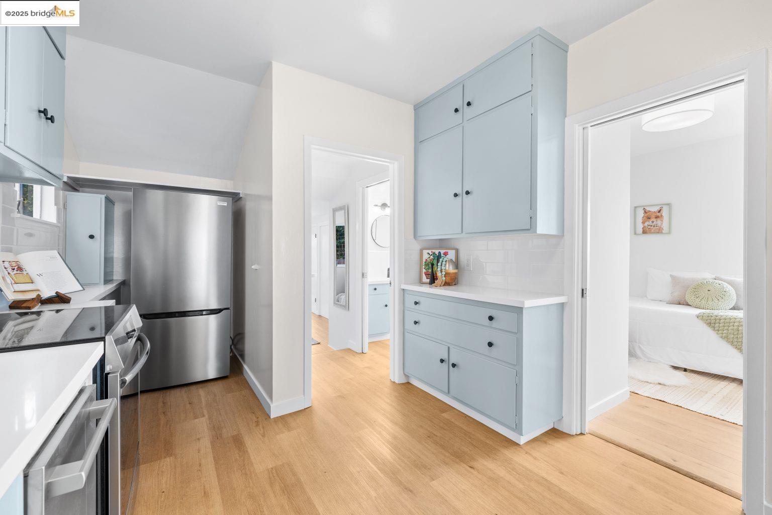 Detail Gallery Image 19 of 41 For 1241 Park Ave, Alameda,  CA 94501 - 2 Beds | 1 Baths