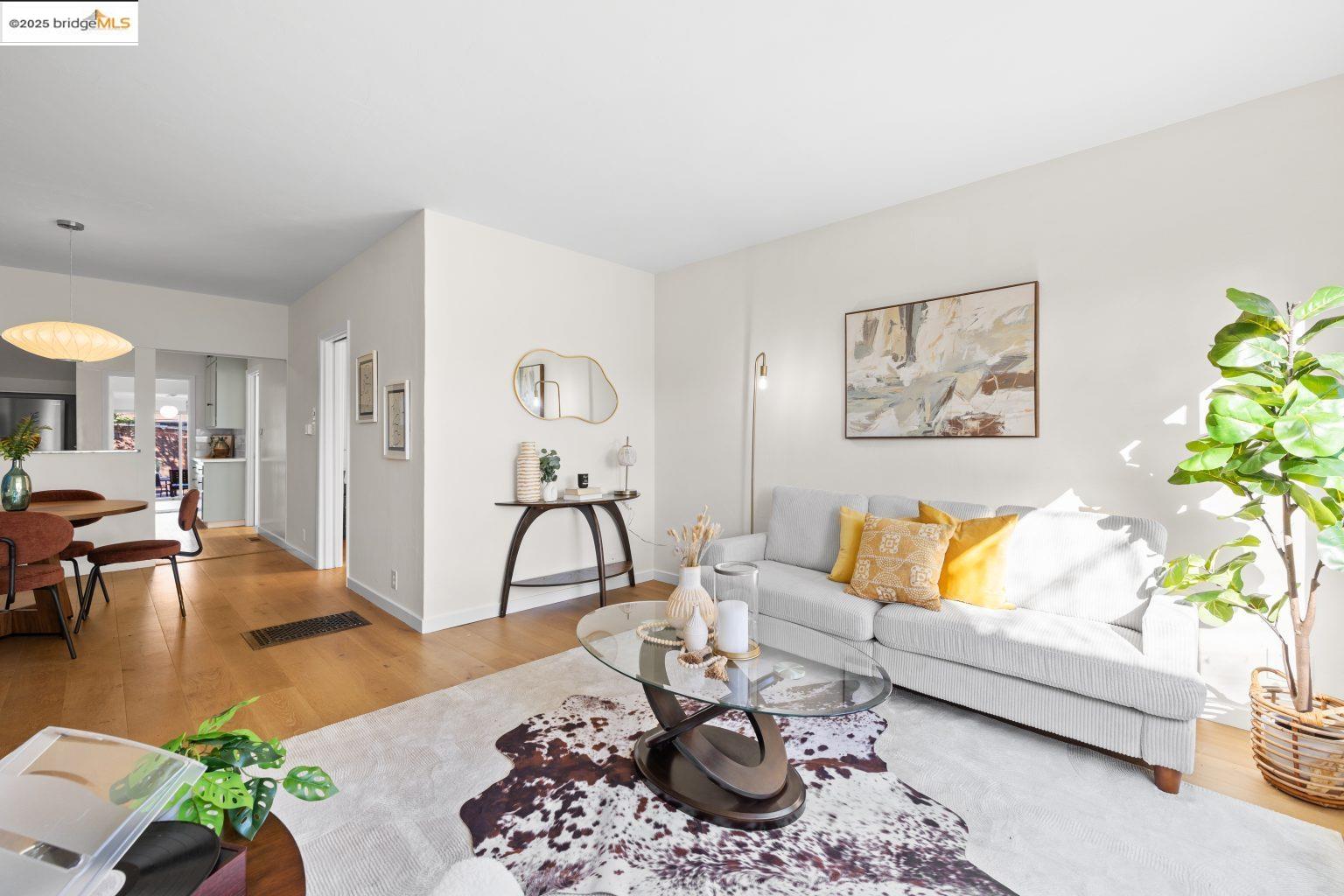 Detail Gallery Image 9 of 41 For 1241 Park Ave, Alameda,  CA 94501 - 2 Beds | 1 Baths