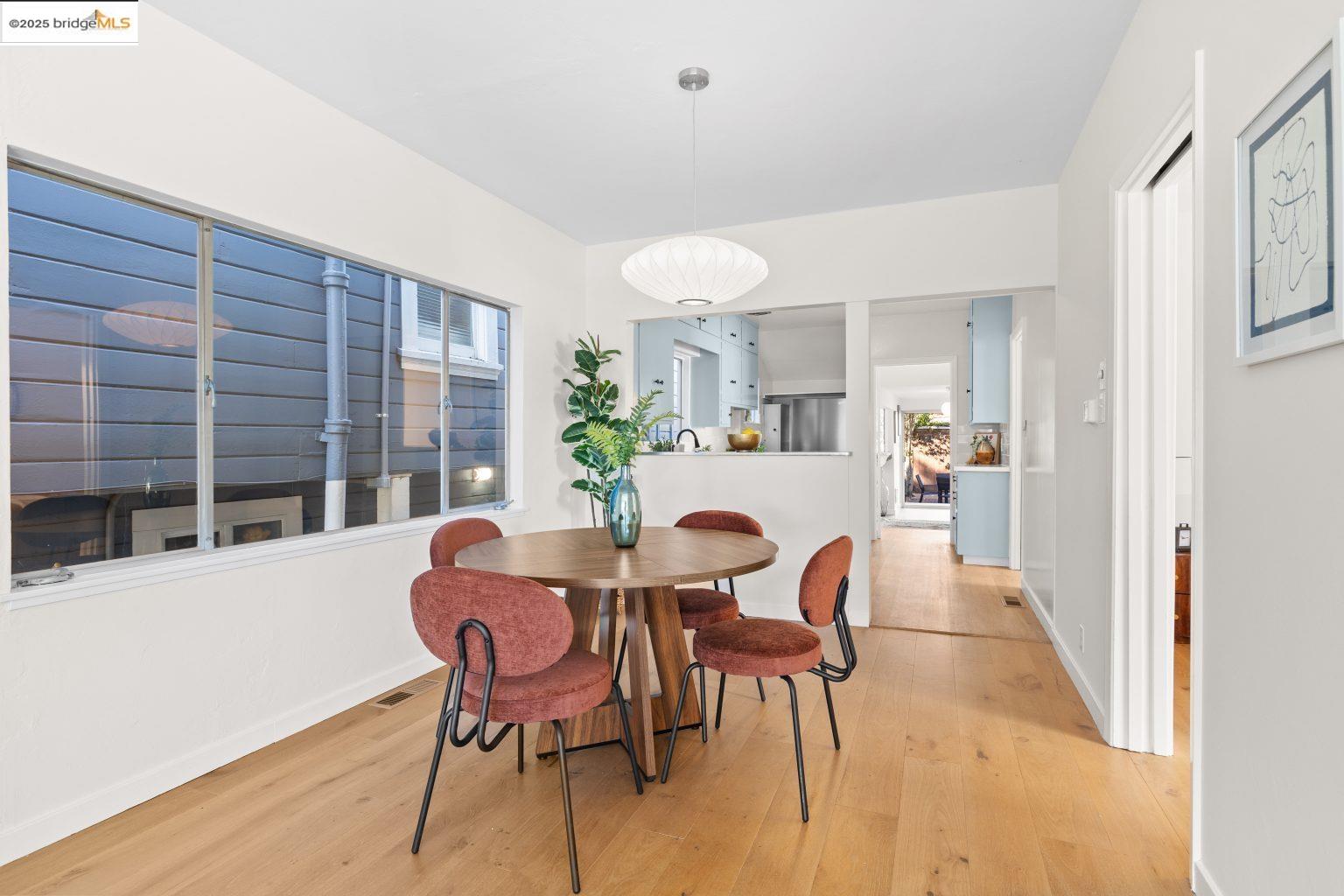 Detail Gallery Image 10 of 41 For 1241 Park Ave, Alameda,  CA 94501 - 2 Beds | 1 Baths