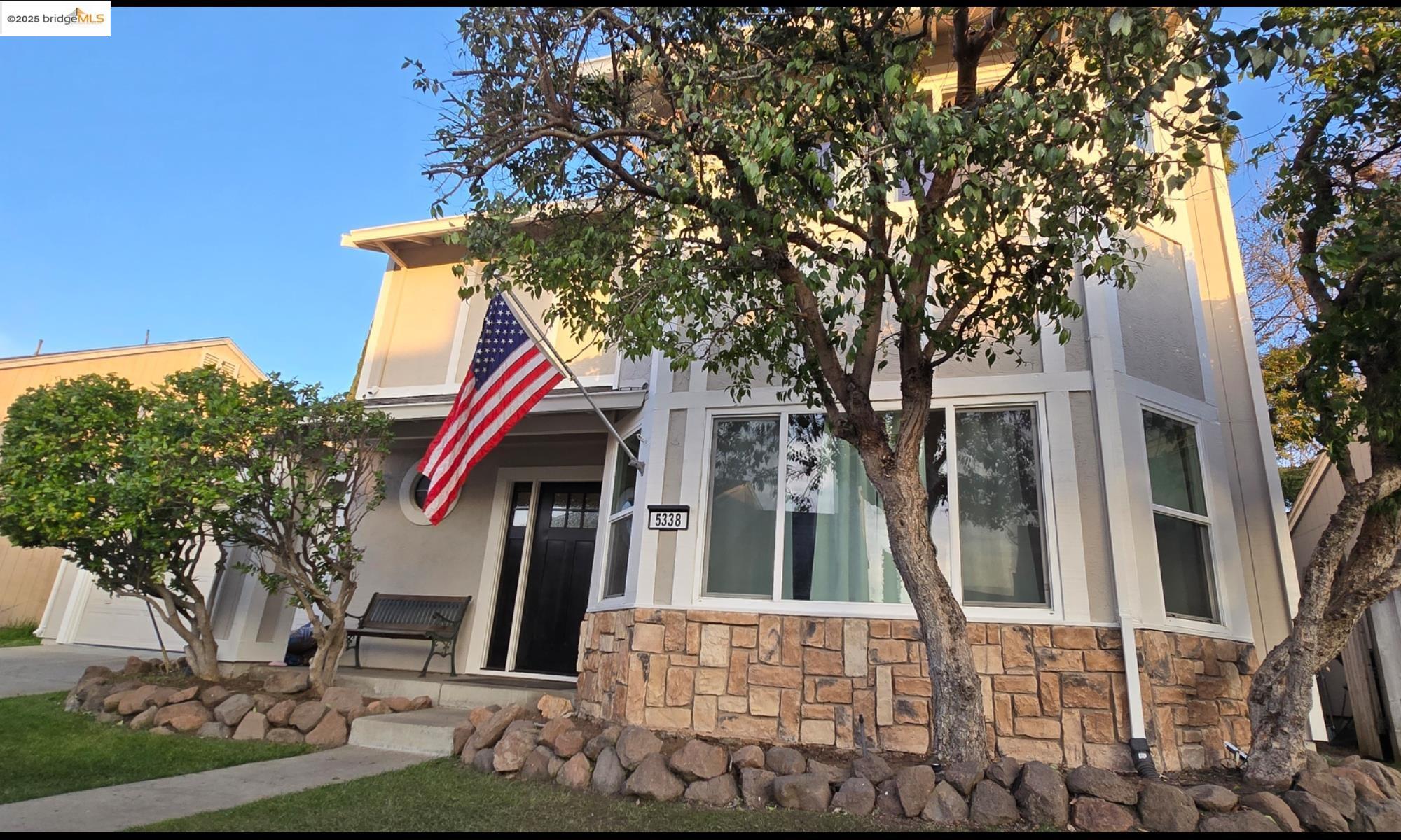 Detail Gallery Image 2 of 5 For 5338 Sunrise Meadows Ln, Oakley,  CA 94561 - 3 Beds | 2/1 Baths