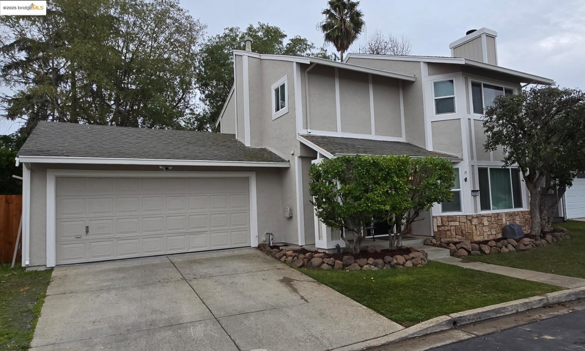 Detail Gallery Image 3 of 6 For 5338 Sunrise Meadows Ln, Oakley,  CA 94561 - 3 Beds | 2/1 Baths