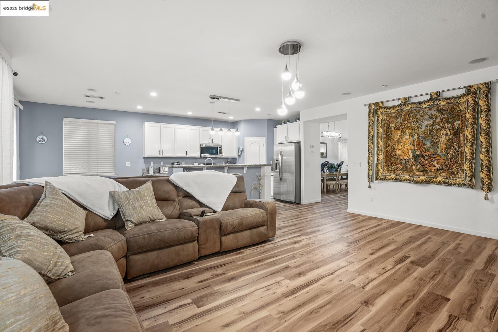 Detail Gallery Image 11 of 37 For 2474 Grant St, Brentwood,  CA 94513 - 4 Beds | 3 Baths