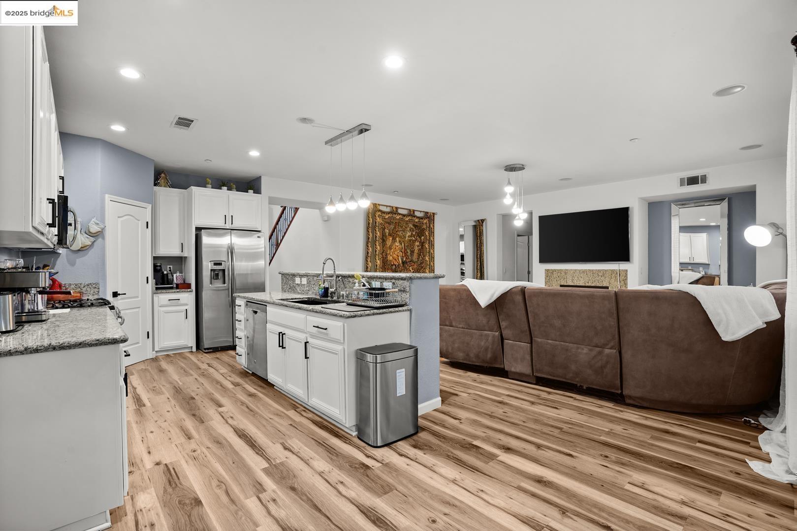 Detail Gallery Image 12 of 37 For 2474 Grant St, Brentwood,  CA 94513 - 4 Beds | 3 Baths