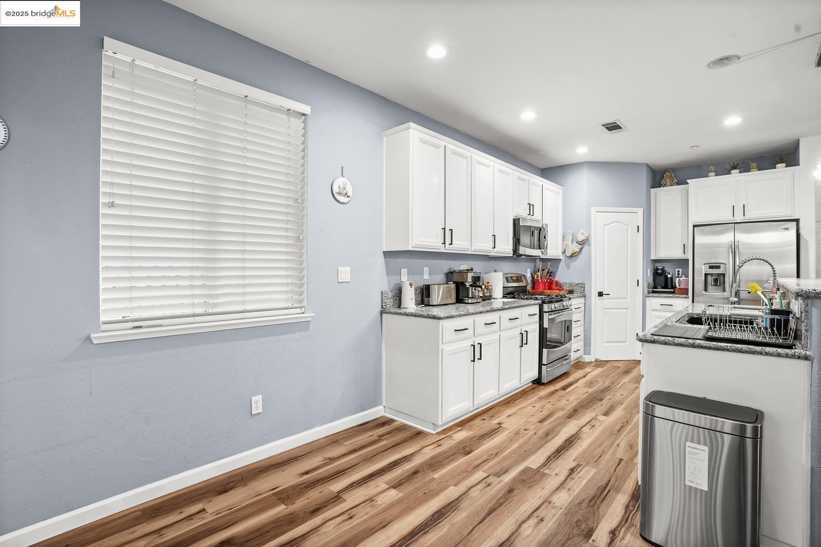 Detail Gallery Image 13 of 37 For 2474 Grant St, Brentwood,  CA 94513 - 4 Beds | 3 Baths