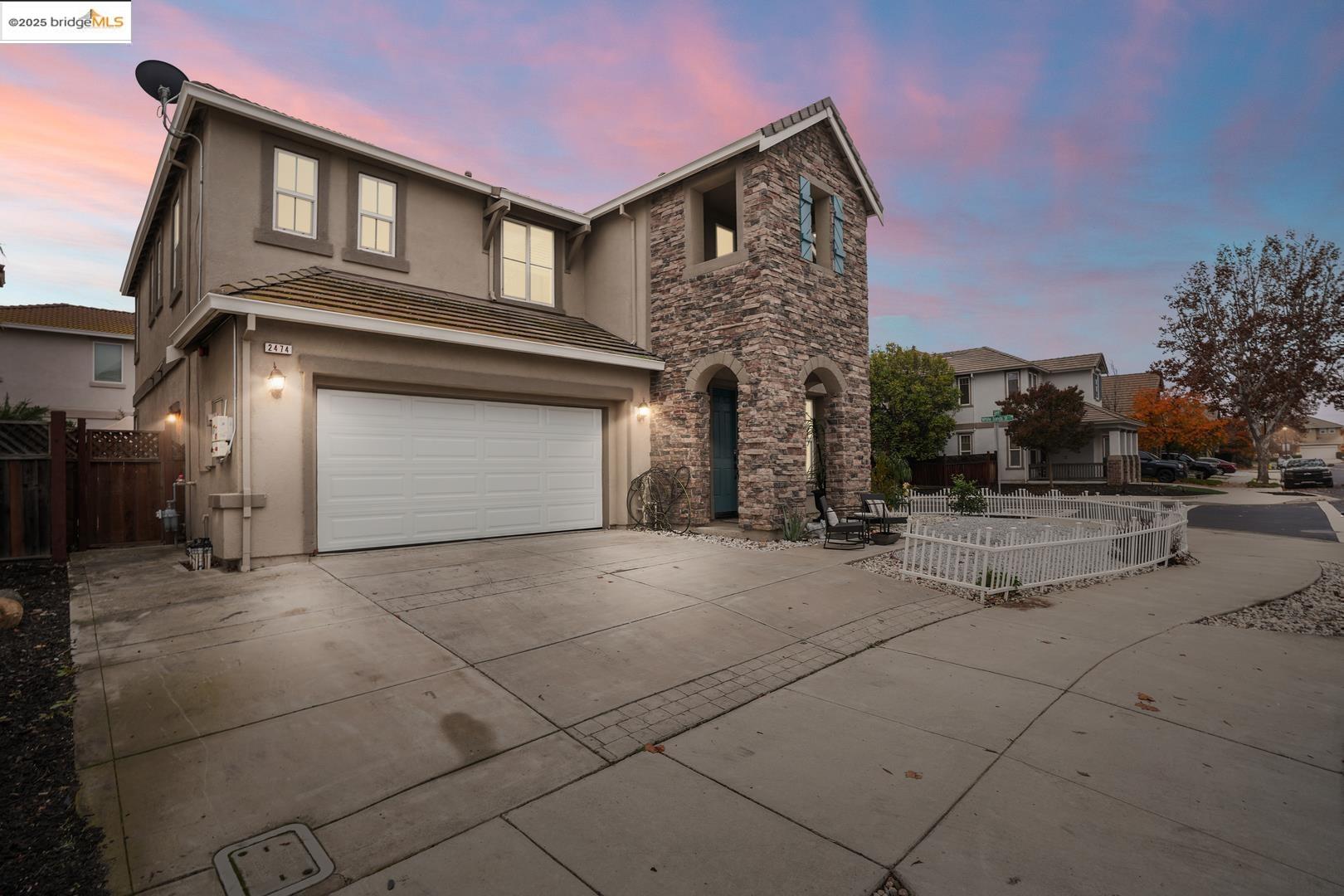 Detail Gallery Image 3 of 37 For 2474 Grant St, Brentwood,  CA 94513 - 4 Beds | 3 Baths