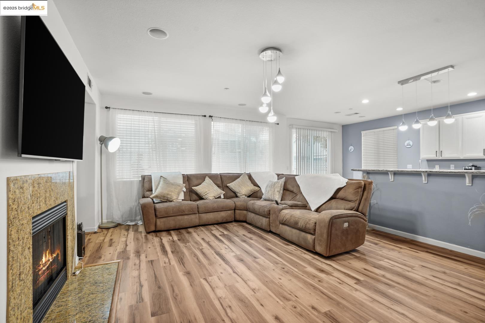 Detail Gallery Image 10 of 37 For 2474 Grant St, Brentwood,  CA 94513 - 4 Beds | 3 Baths