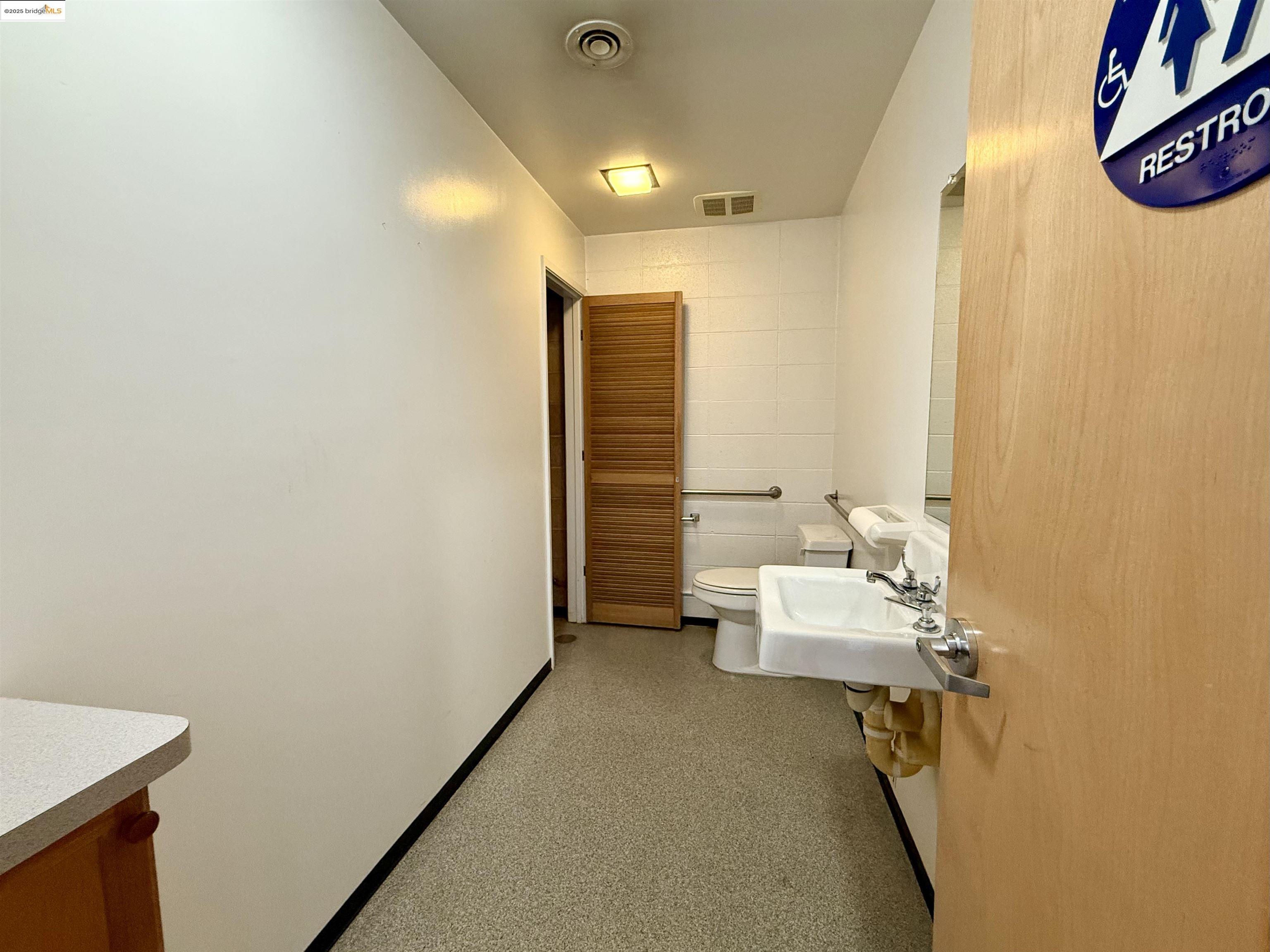 Detail Gallery Image 14 of 21 For 928 San Pablo Ave, Albany,  CA 94706 - – Beds | – Baths