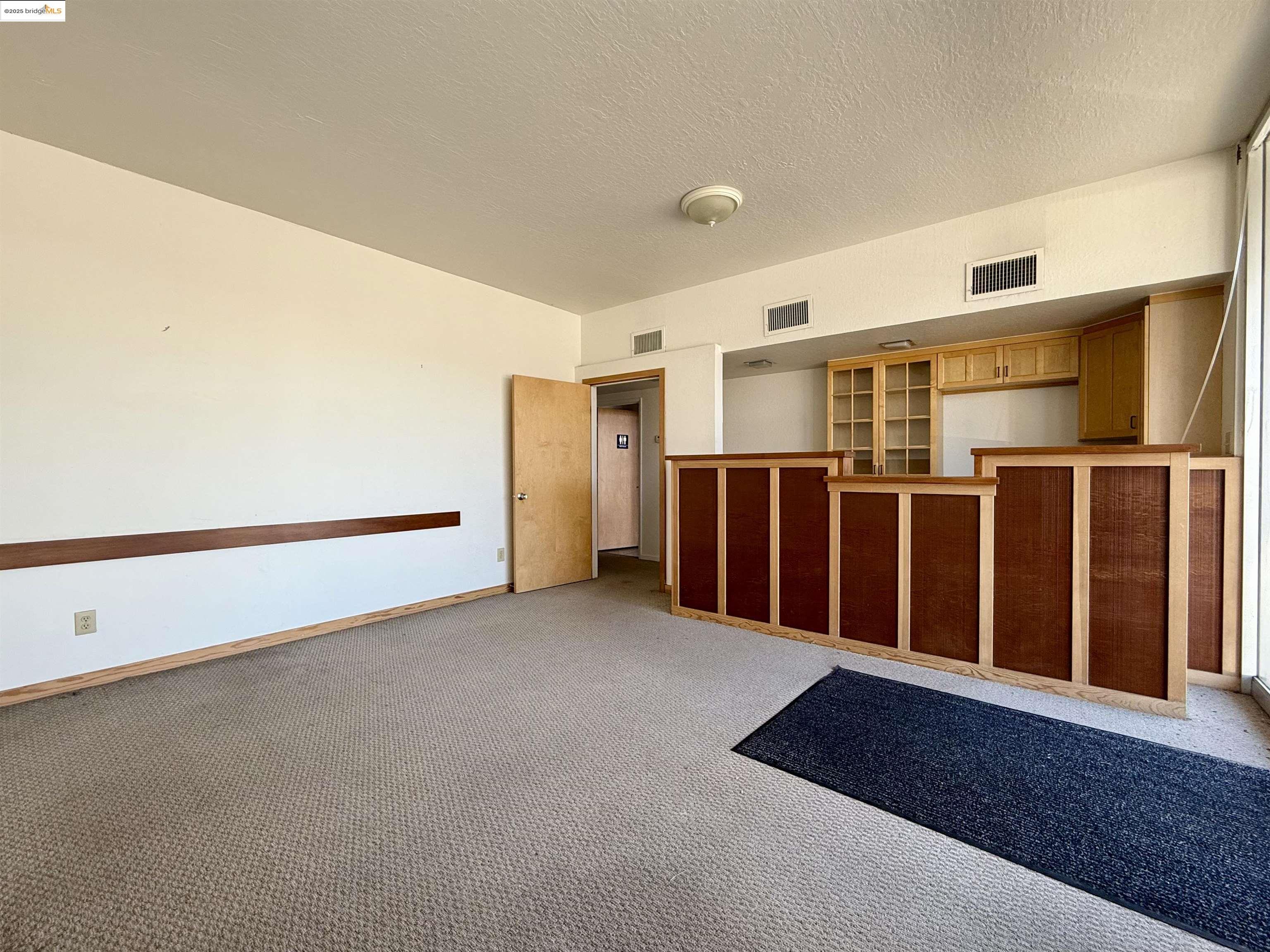 Detail Gallery Image 4 of 21 For 928 San Pablo Ave, Albany,  CA 94706 - – Beds | – Baths