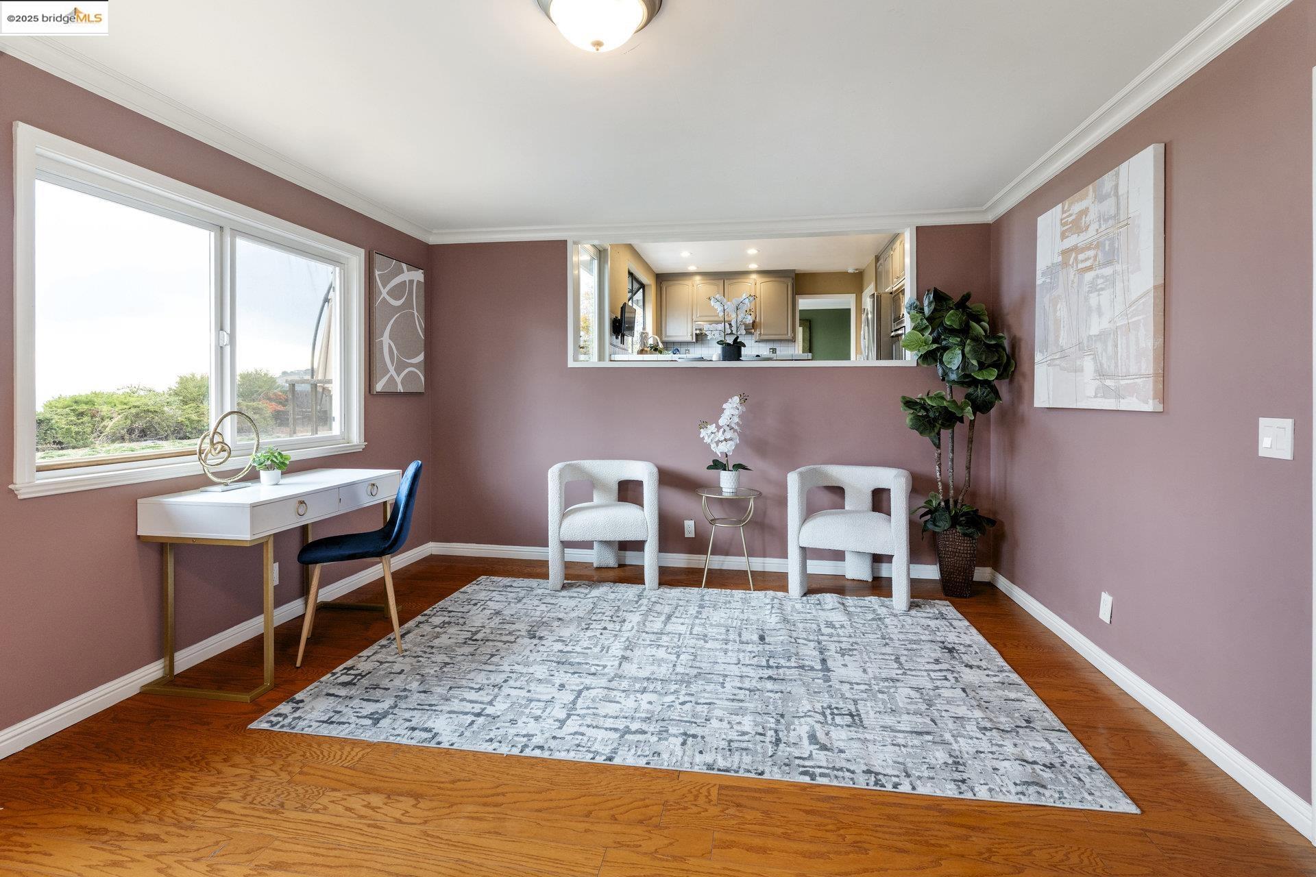 Detail Gallery Image 14 of 33 For 8071 Phaeton, Oakland,  CA 94605 - 3 Beds | 3 Baths