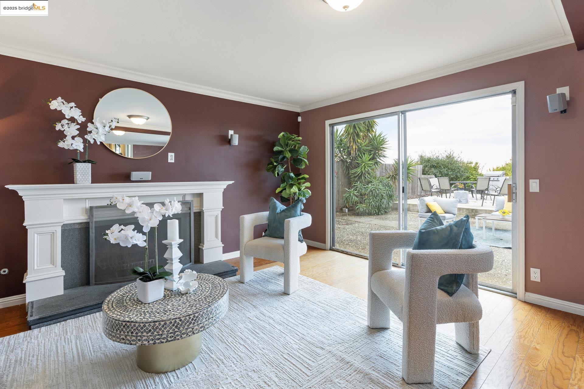 Detail Gallery Image 15 of 33 For 8071 Phaeton, Oakland,  CA 94605 - 3 Beds | 3 Baths