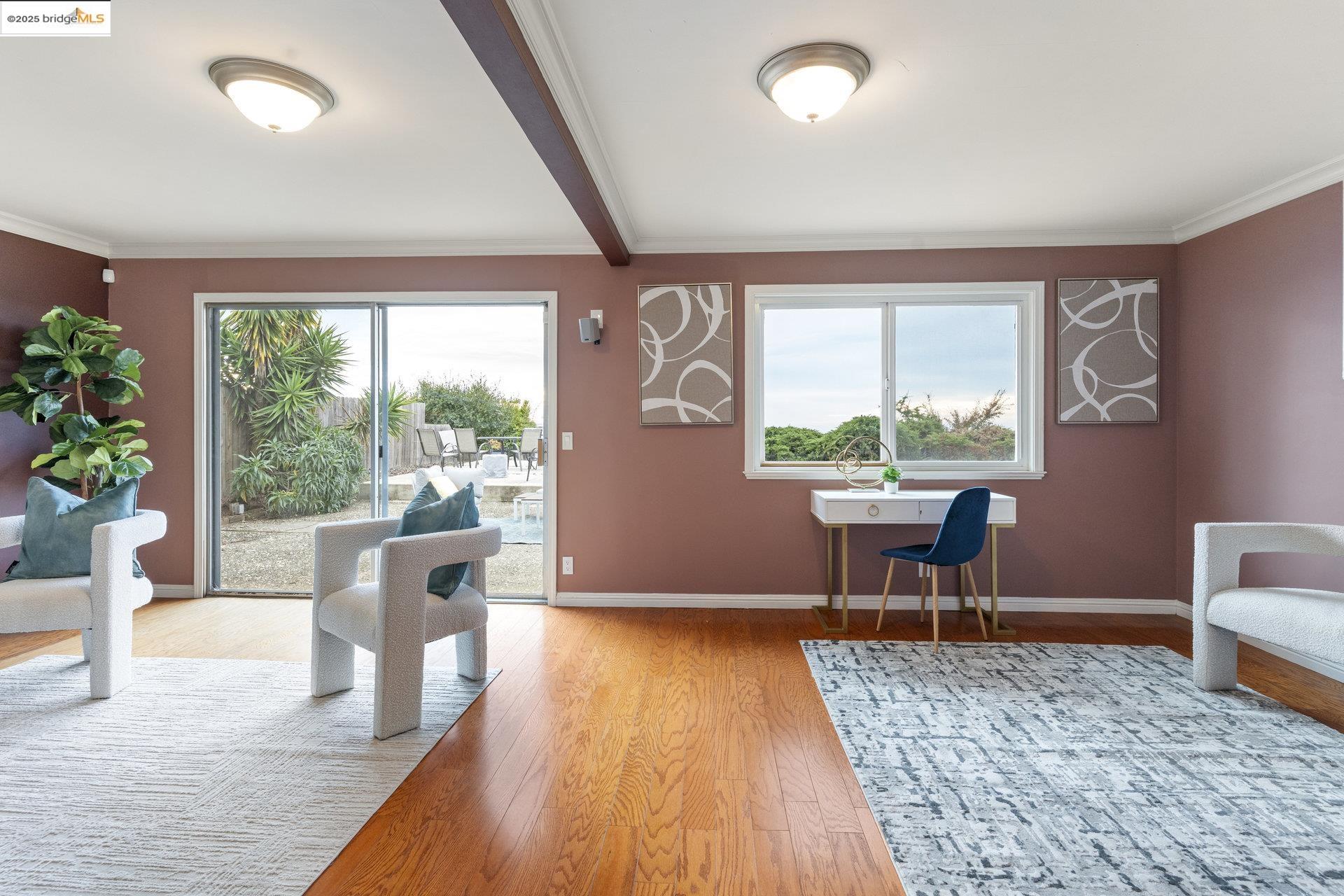 Detail Gallery Image 16 of 33 For 8071 Phaeton, Oakland,  CA 94605 - 3 Beds | 3 Baths