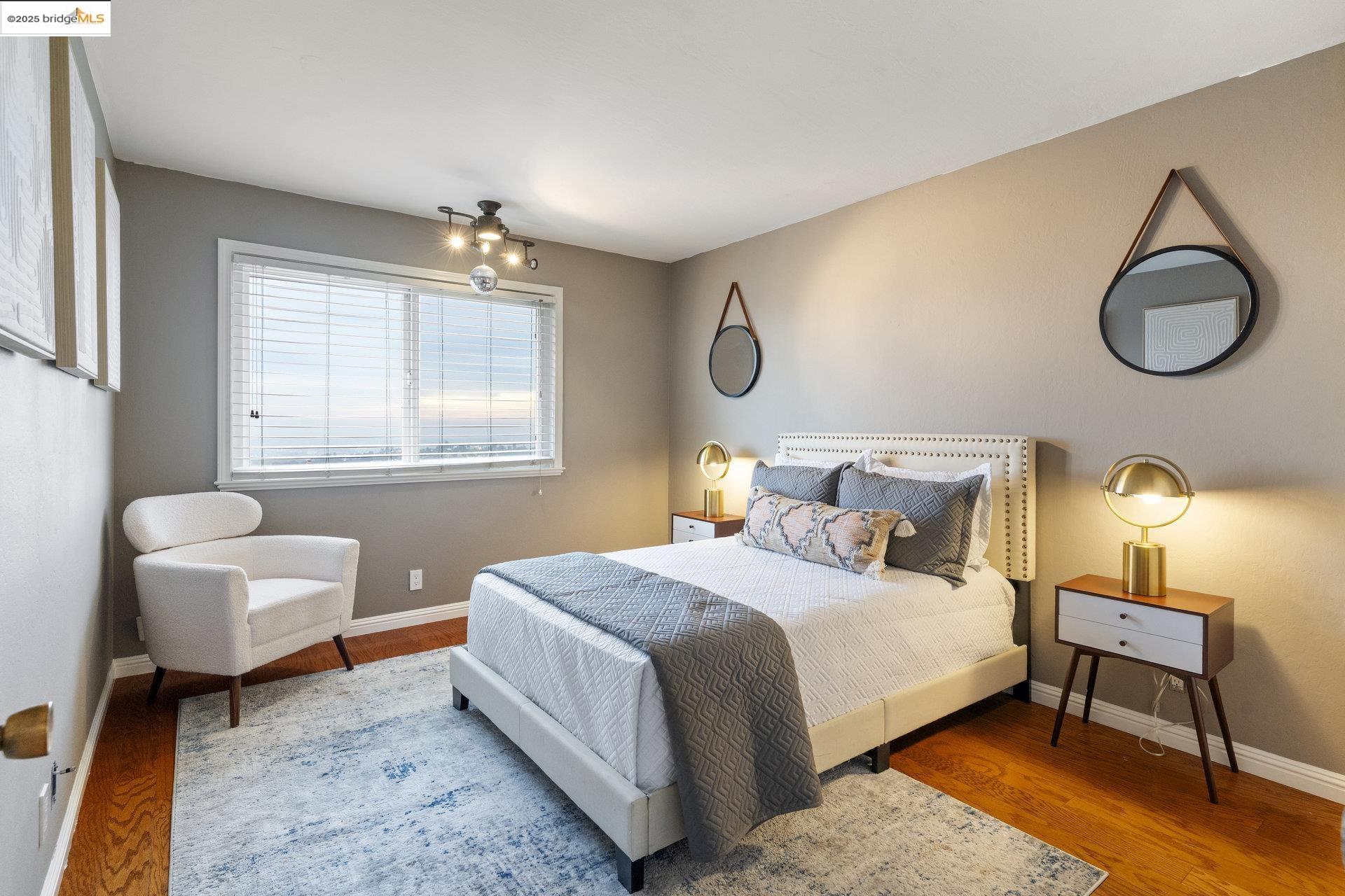 Detail Gallery Image 20 of 33 For 8071 Phaeton, Oakland,  CA 94605 - 3 Beds | 3 Baths