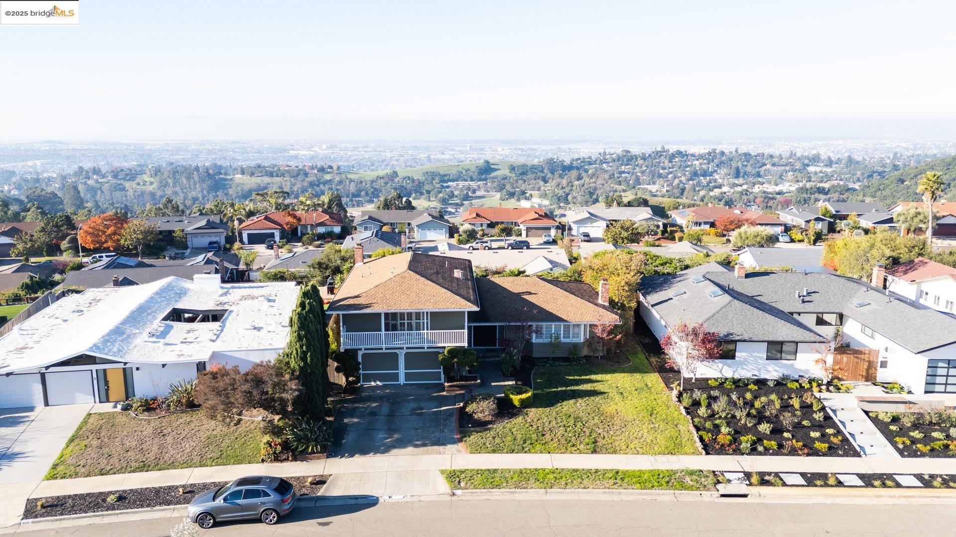 Detail Gallery Image 33 of 33 For 8071 Phaeton, Oakland,  CA 94605 - 3 Beds | 3 Baths