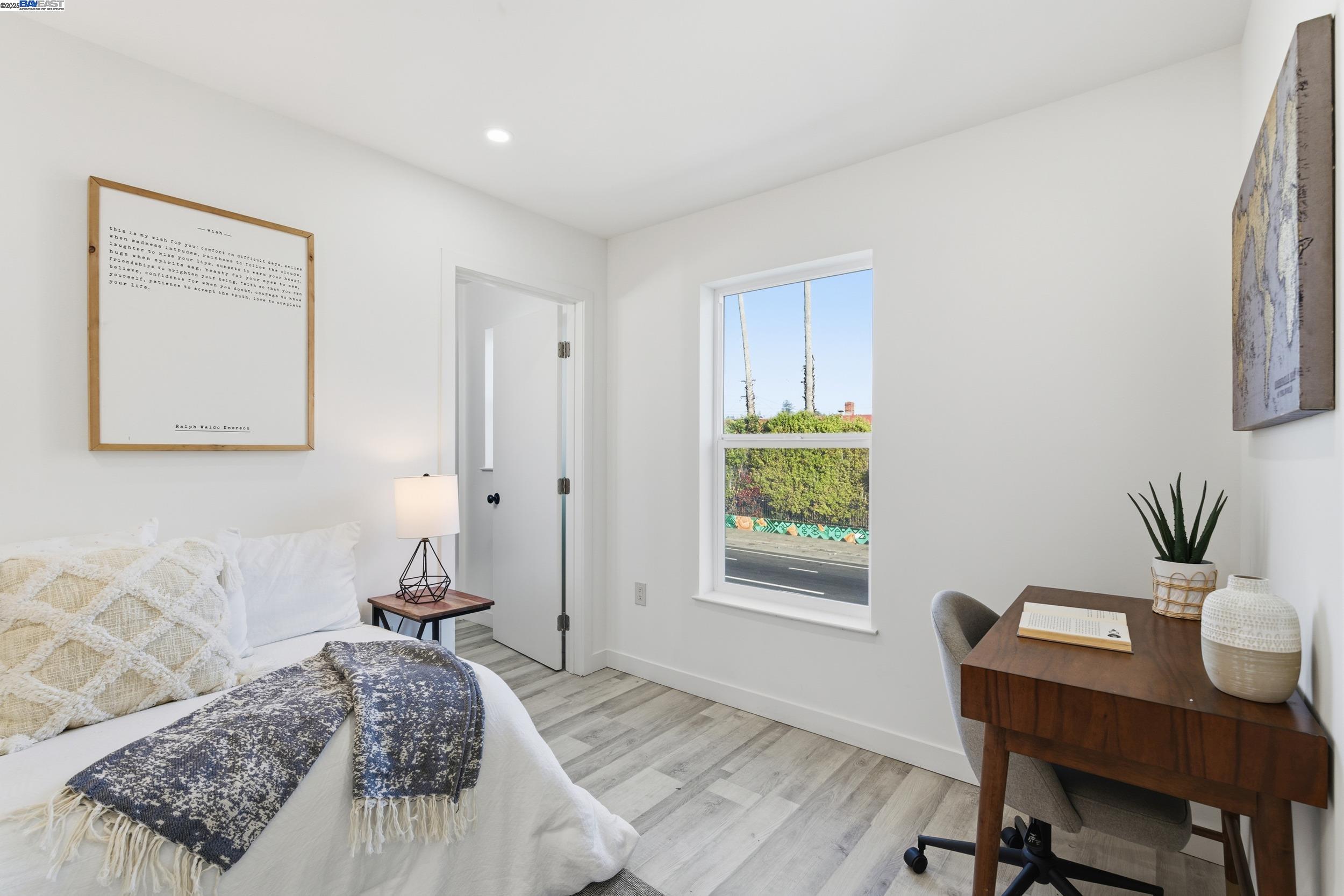 Detail Gallery Image 21 of 46 For 5729 Bancroft Ave, Oakland,  CA 94605 - 4 Beds | 4/1 Baths