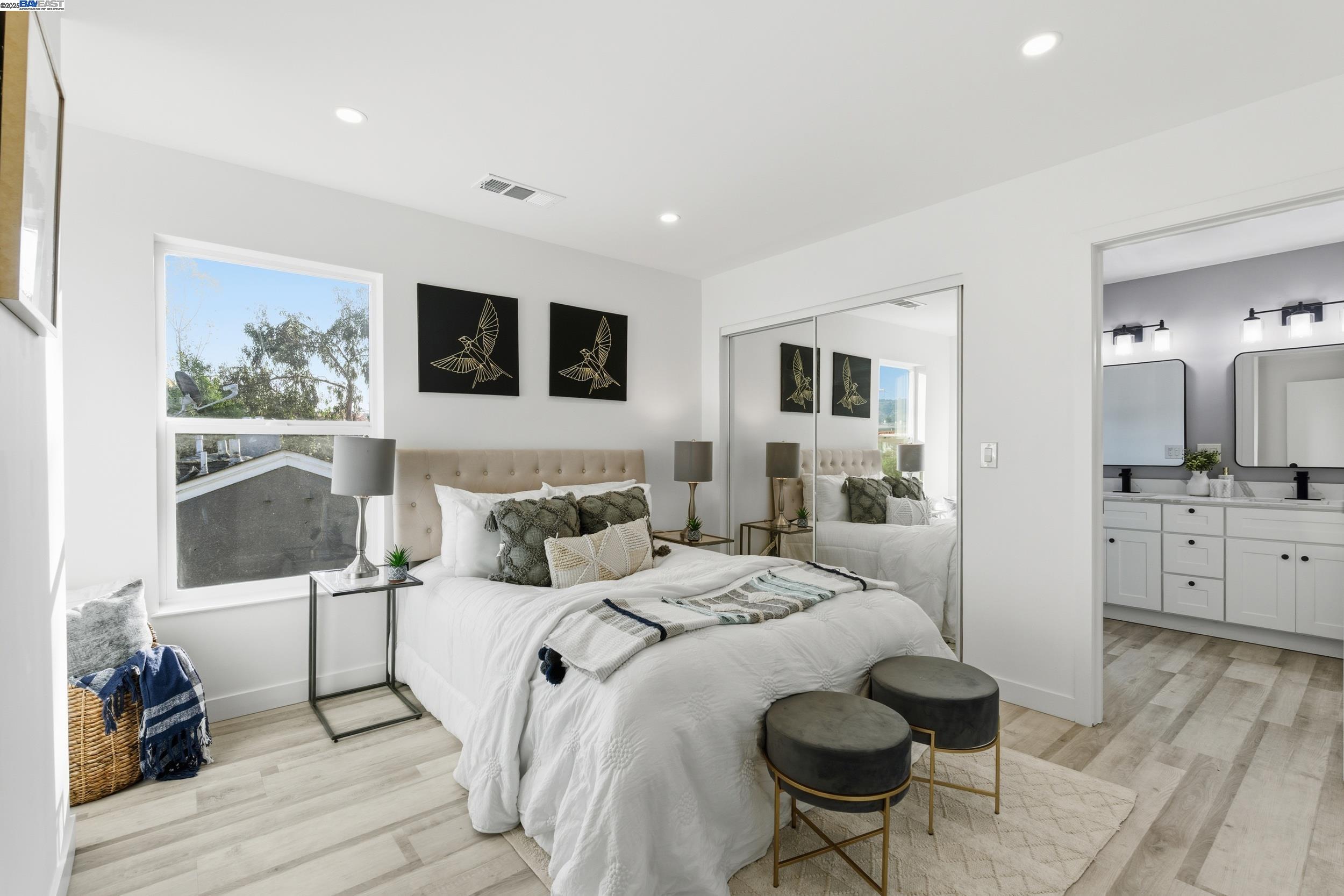 Detail Gallery Image 26 of 46 For 5729 Bancroft Ave, Oakland,  CA 94605 - 4 Beds | 4/1 Baths