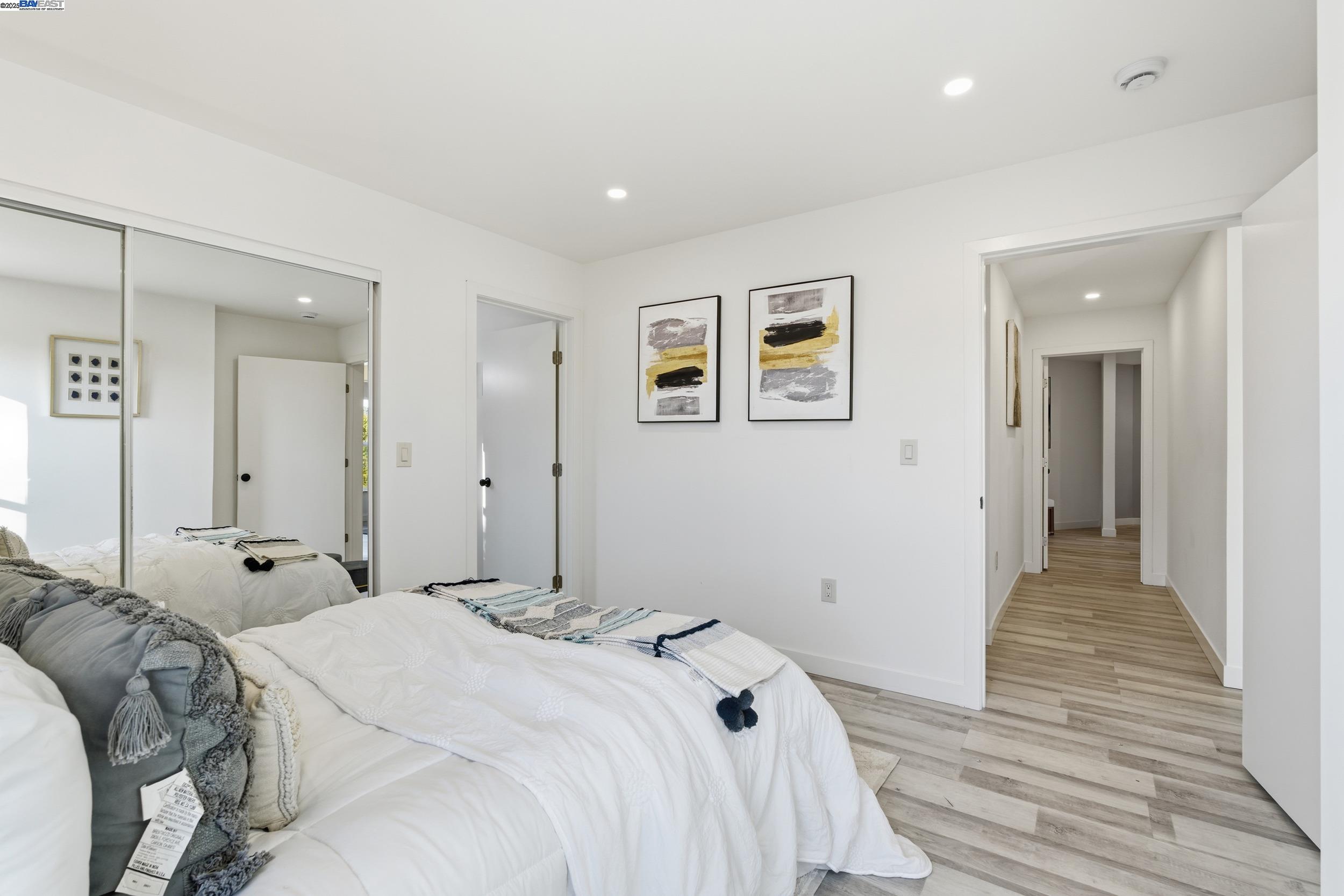 Detail Gallery Image 27 of 46 For 5729 Bancroft Ave, Oakland,  CA 94605 - 4 Beds | 4/1 Baths