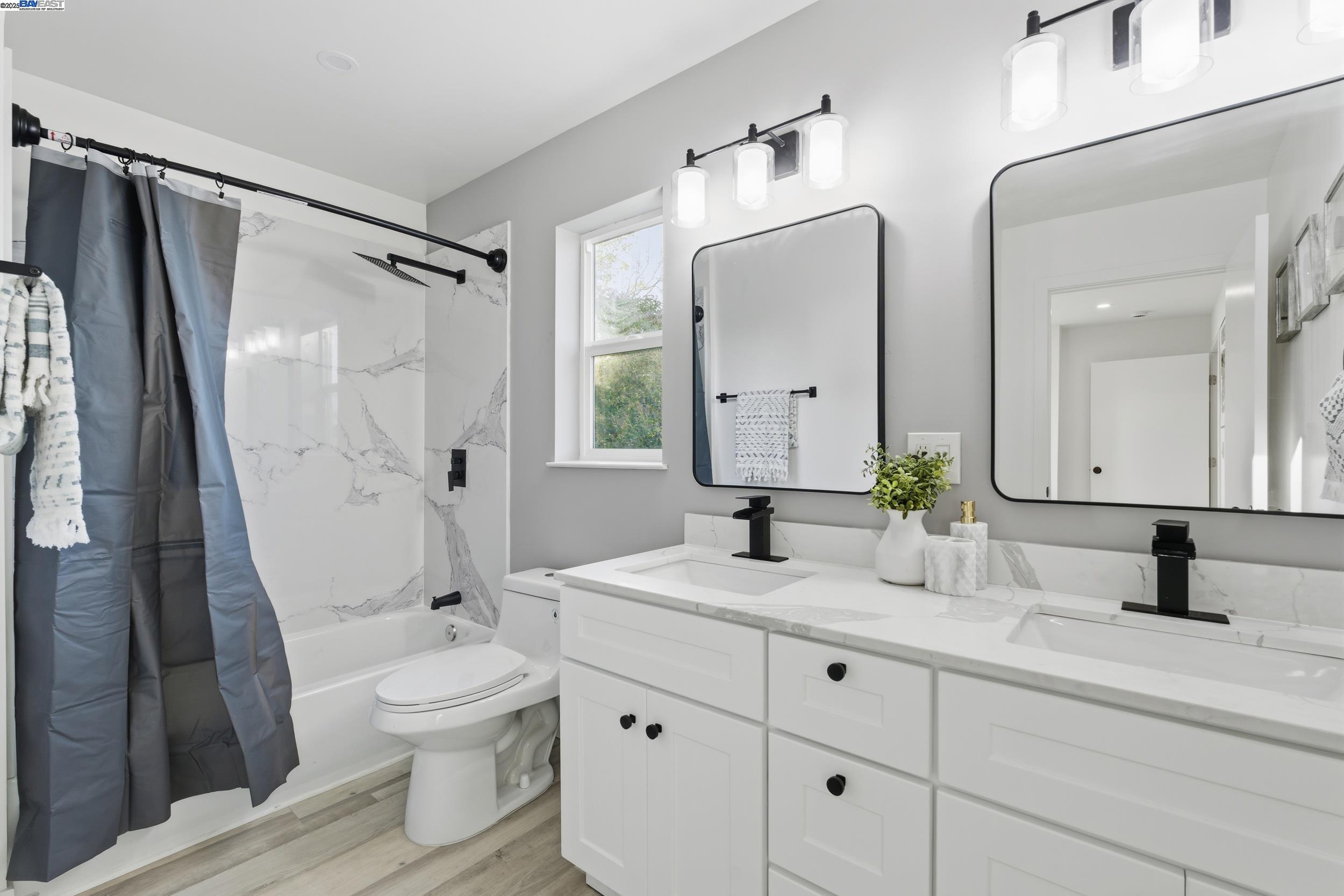 Detail Gallery Image 29 of 46 For 5729 Bancroft Ave, Oakland,  CA 94605 - 4 Beds | 4/1 Baths