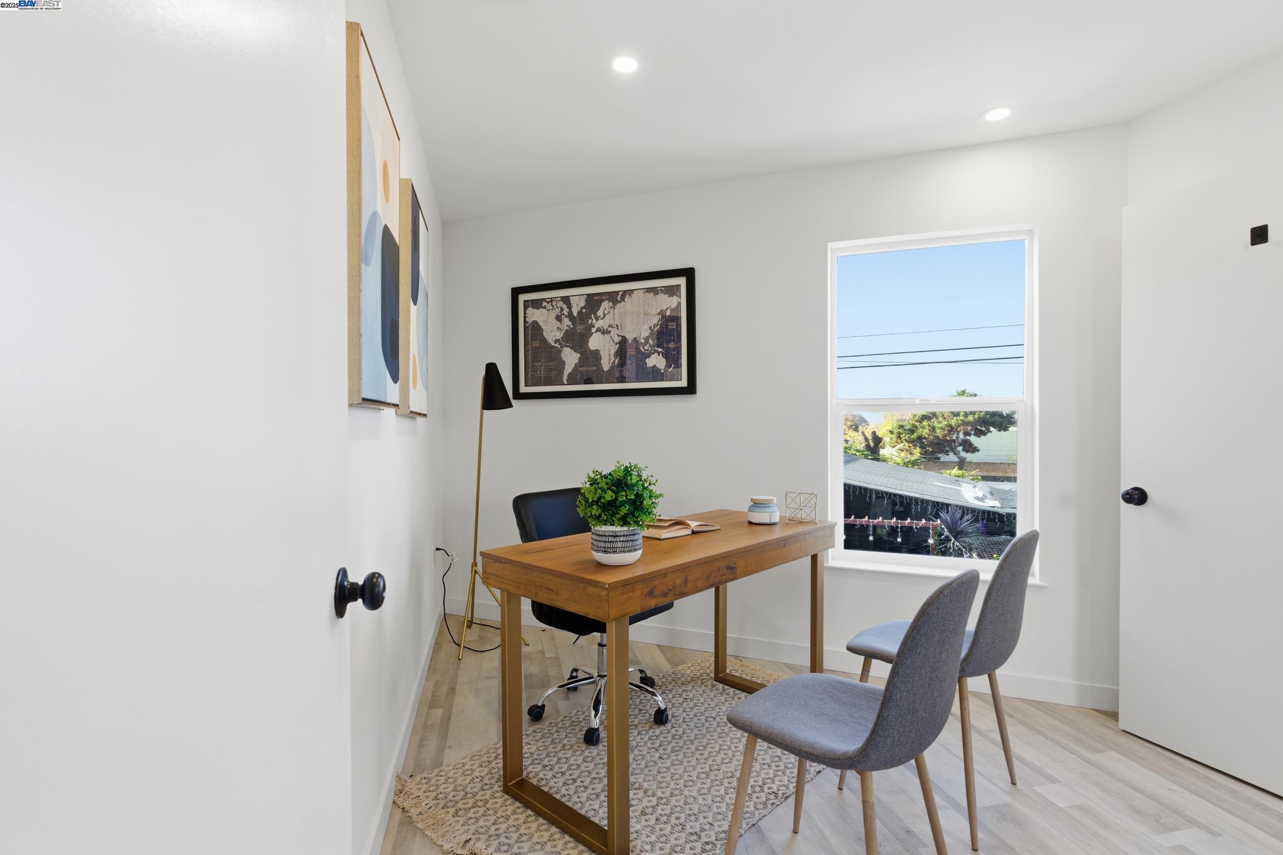 Detail Gallery Image 30 of 46 For 5729 Bancroft Ave, Oakland,  CA 94605 - 4 Beds | 4/1 Baths