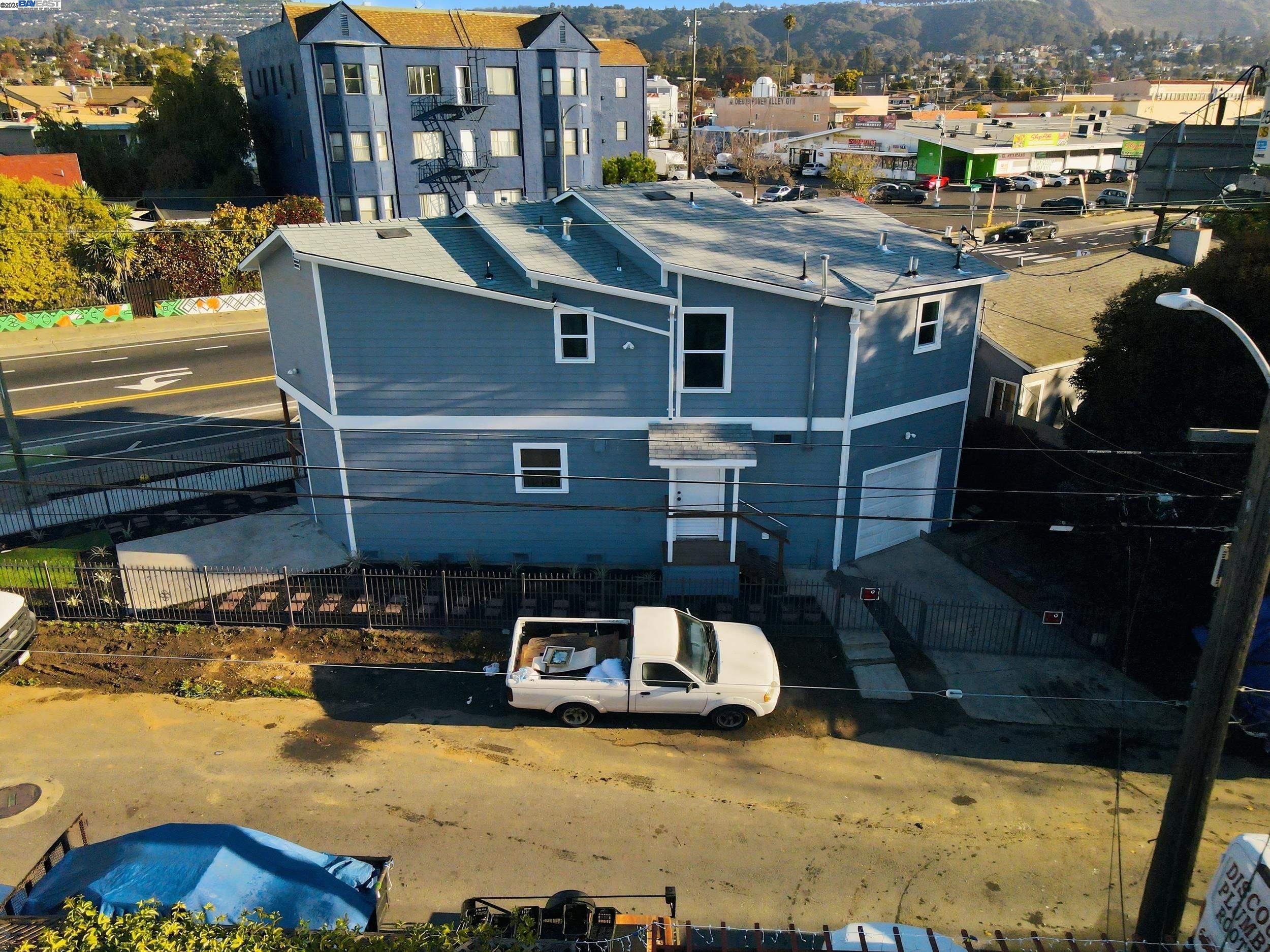 Detail Gallery Image 46 of 46 For 5729 Bancroft Ave, Oakland,  CA 94605 - 4 Beds | 4/1 Baths