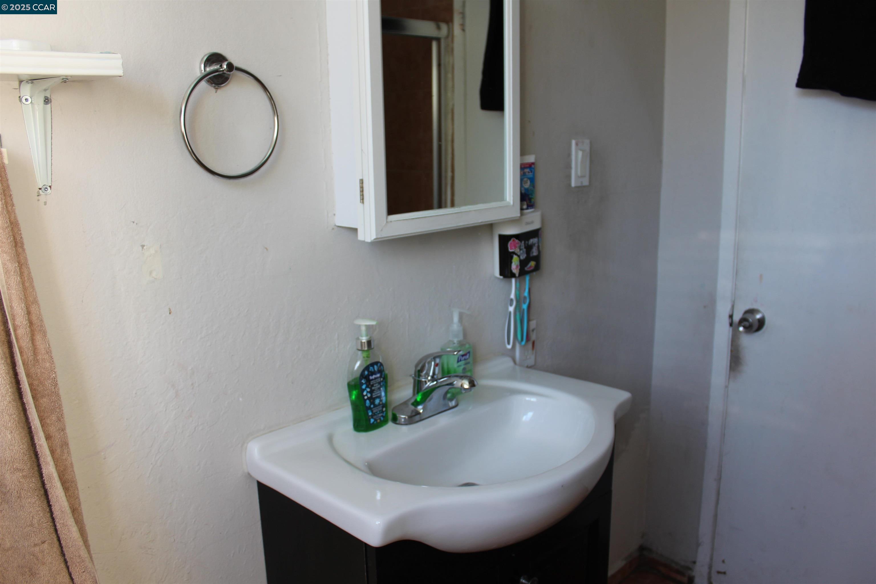 Detail Gallery Image 27 of 58 For 747 9th, Richmond,  CA 94801 - 2 Beds | 1 Baths