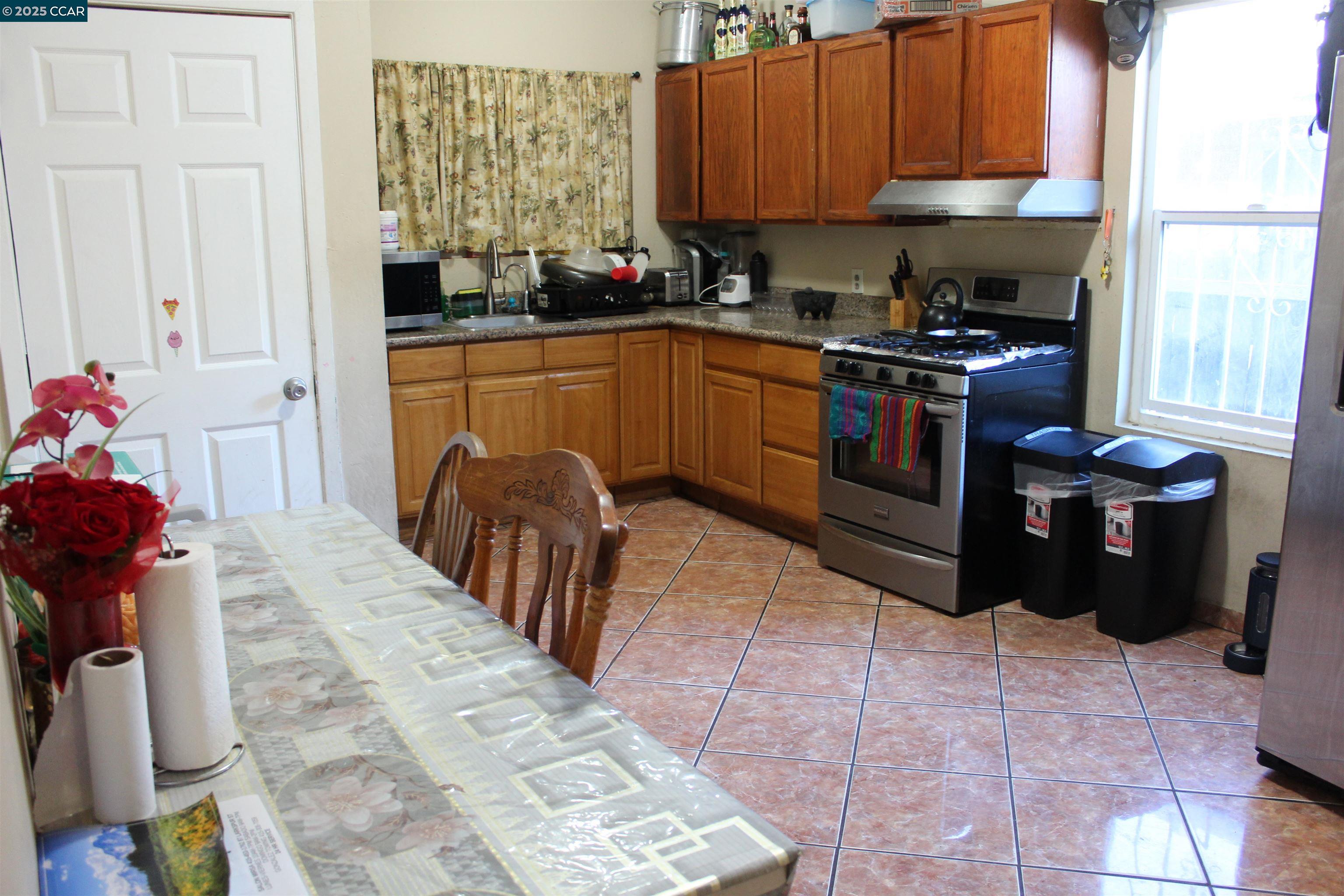 Detail Gallery Image 31 of 58 For 747 9th, Richmond,  CA 94801 - 2 Beds | 1 Baths