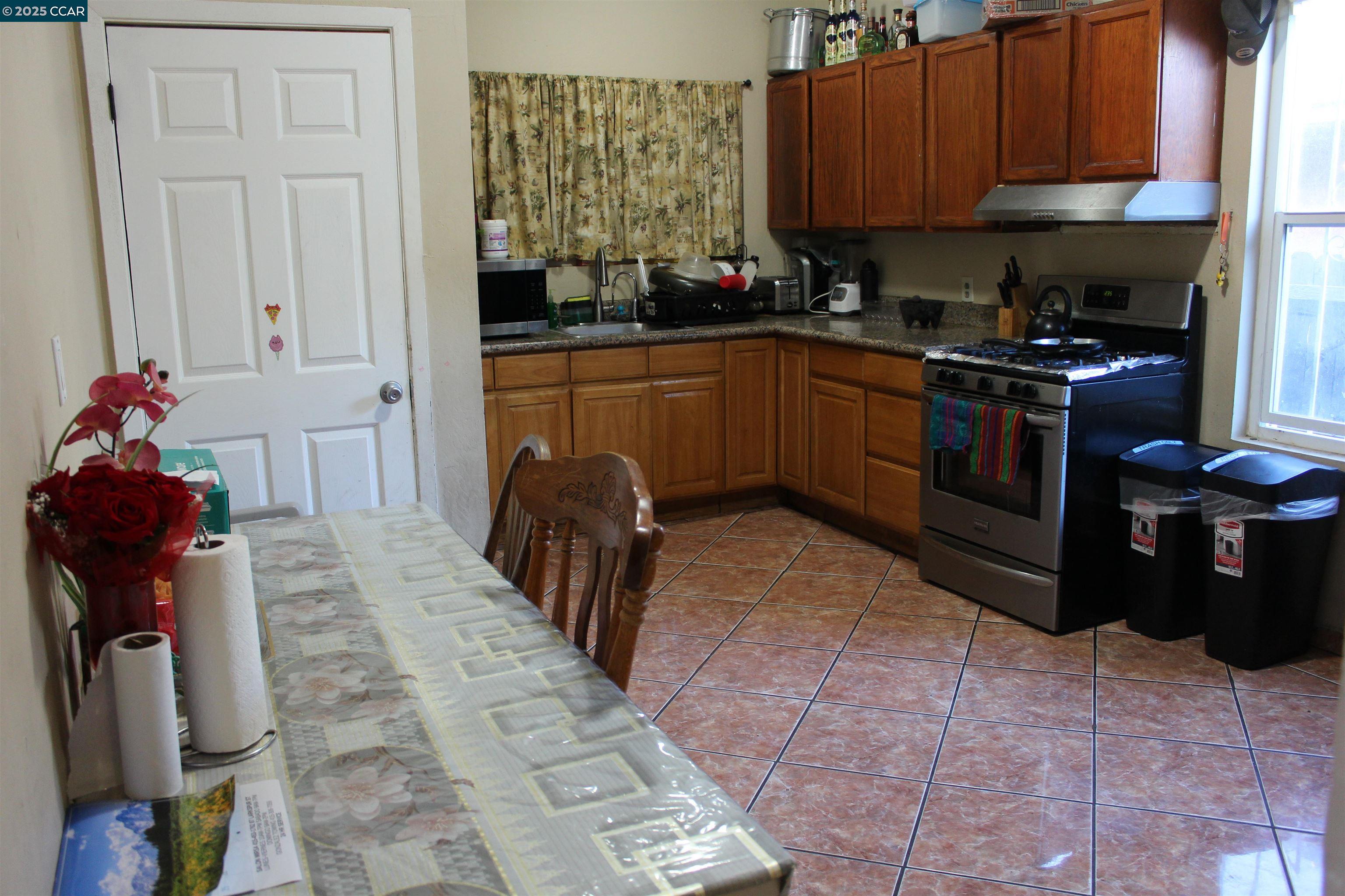 Detail Gallery Image 32 of 58 For 747 9th, Richmond,  CA 94801 - 2 Beds | 1 Baths