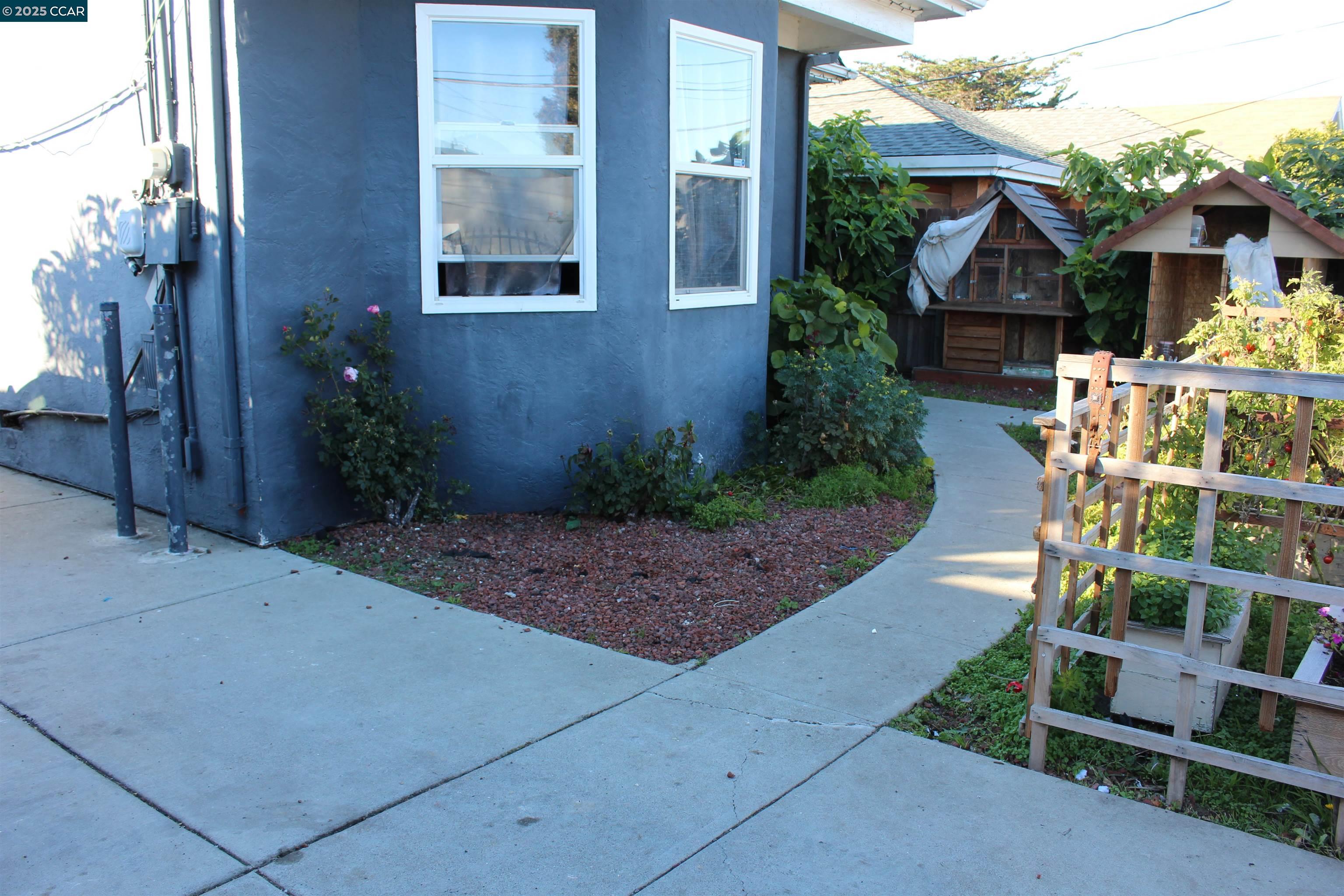 Detail Gallery Image 40 of 58 For 747 9th, Richmond,  CA 94801 - 2 Beds | 1 Baths