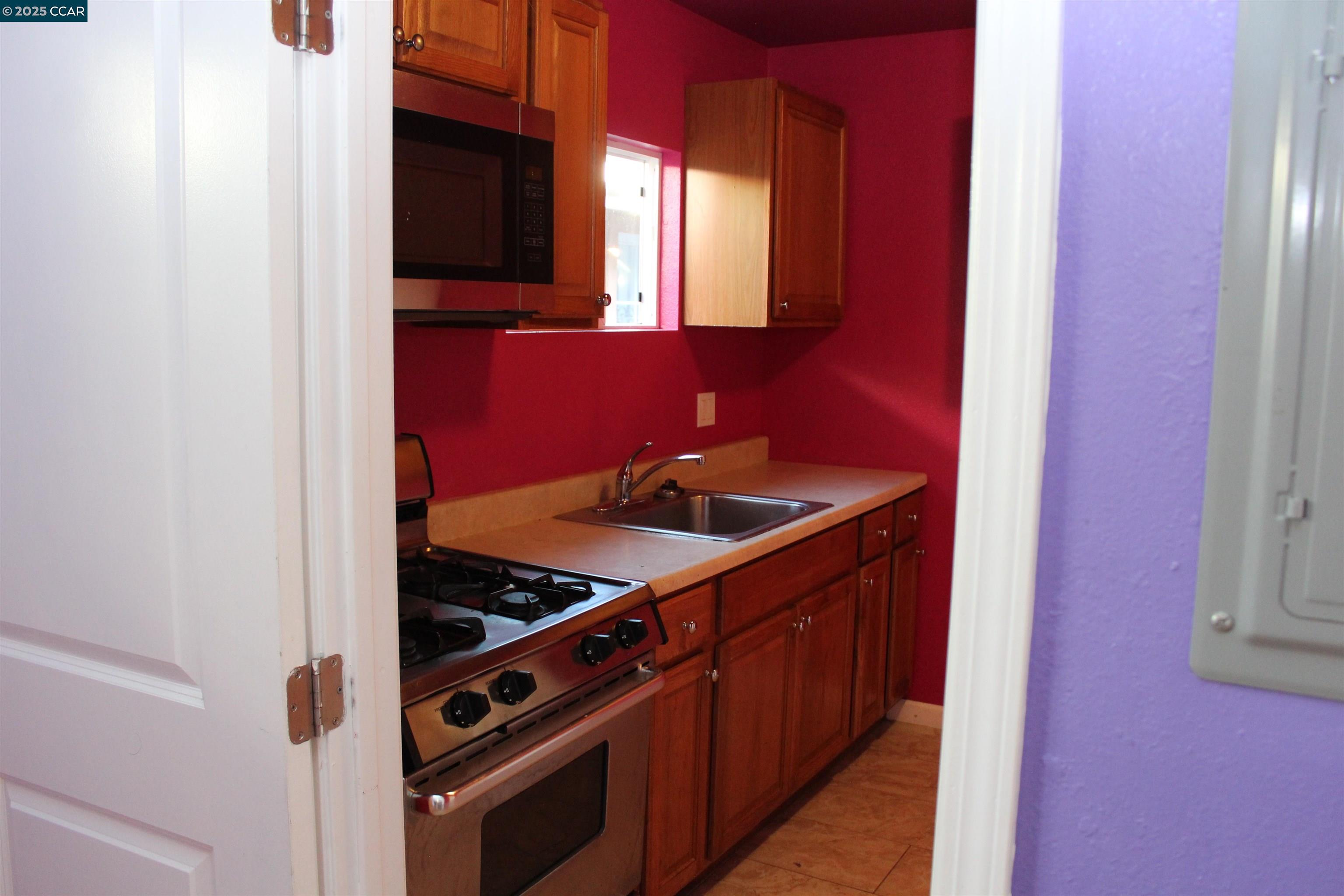 Detail Gallery Image 54 of 58 For 747 9th, Richmond,  CA 94801 - 2 Beds | 1 Baths