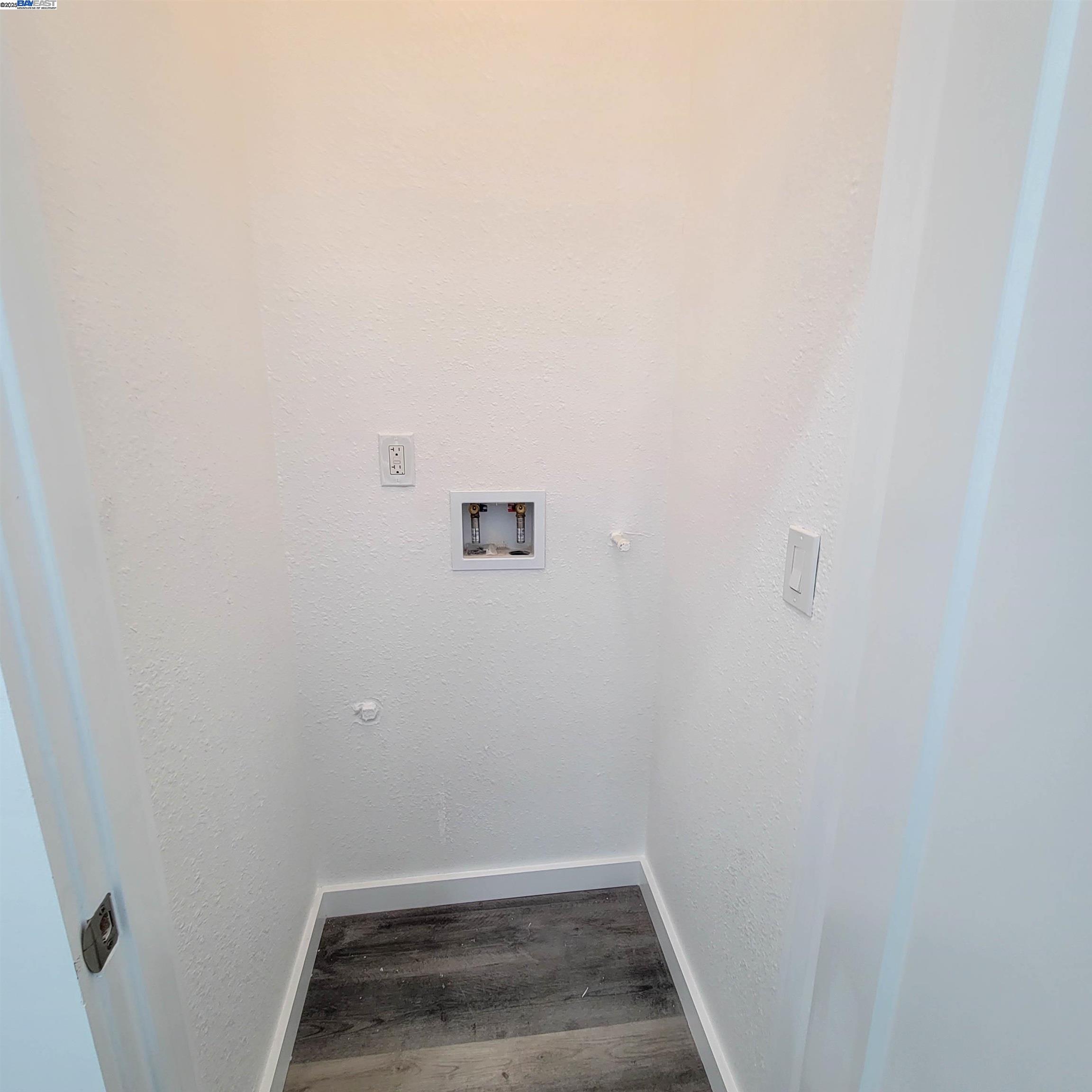 Detail Gallery Image 14 of 18 For 110 S 37th St a,  Richmond,  CA 94804 - 2 Beds | 2 Baths