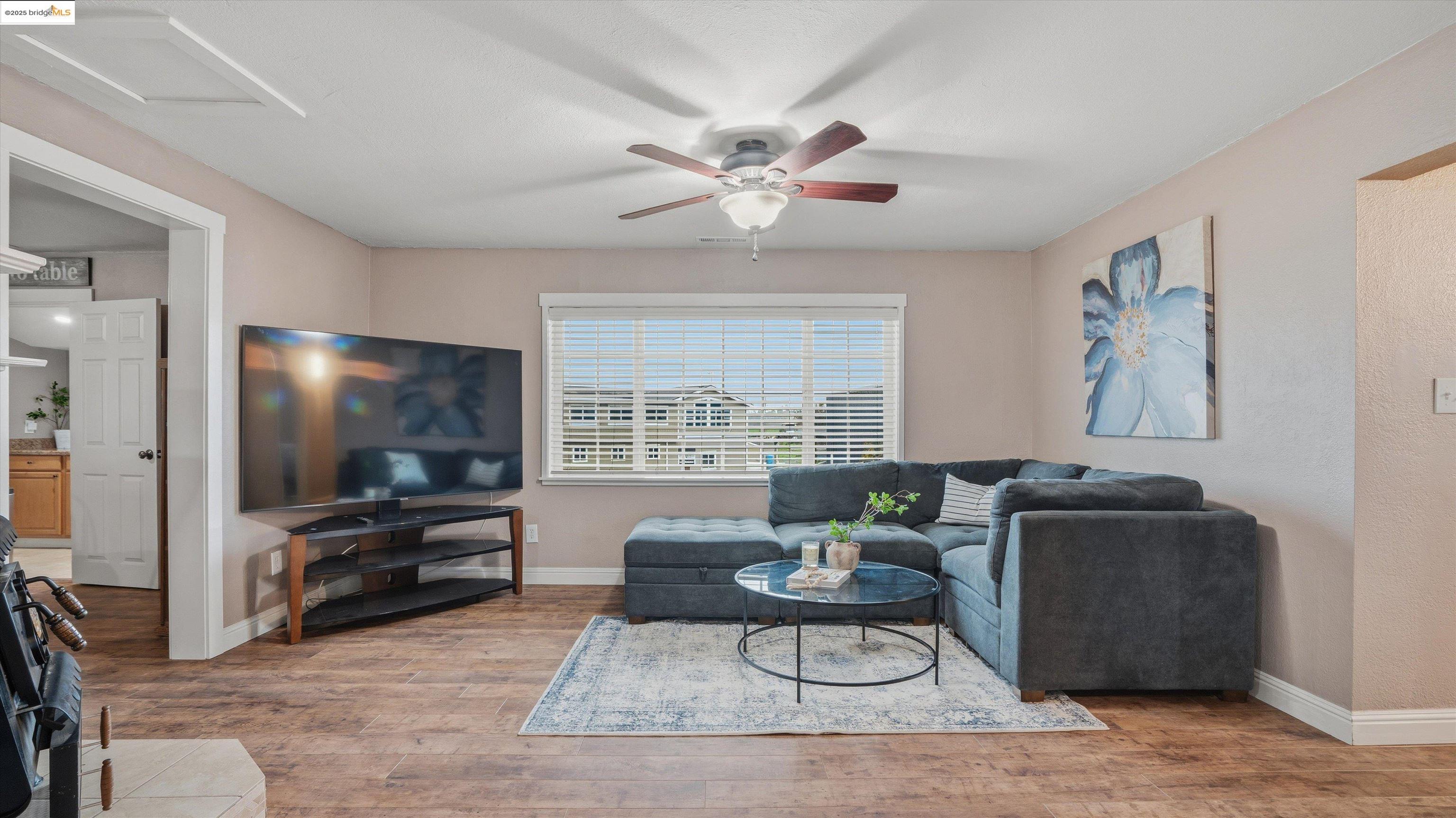 Detail Gallery Image 9 of 40 For 5372 Tule Tree Ln, Oakley,  CA 94561 - 3 Beds | 1 Baths