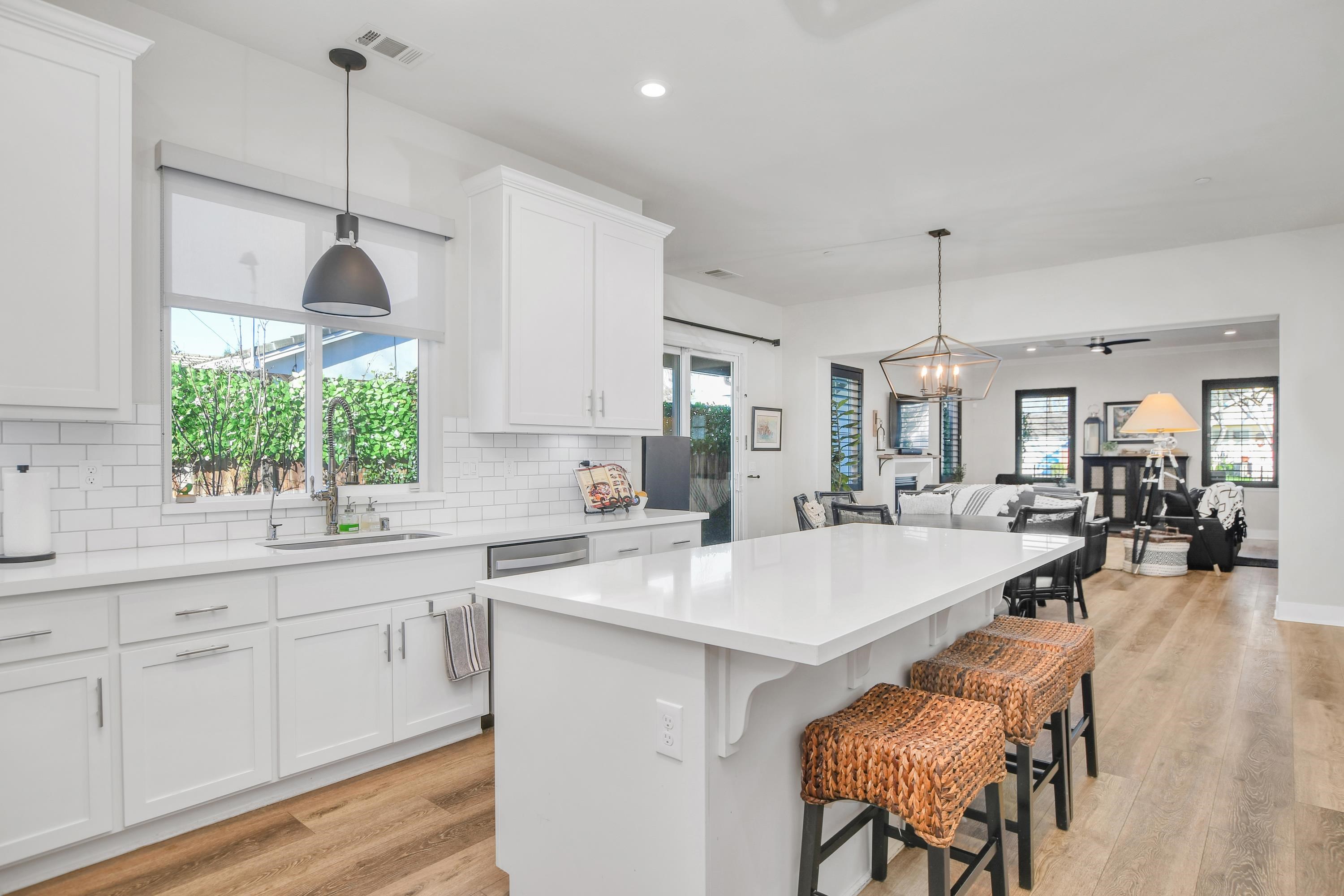 Detail Gallery Image 13 of 43 For 710 W Elm St, Lodi,  CA 95240 - 4 Beds | 2/1 Baths