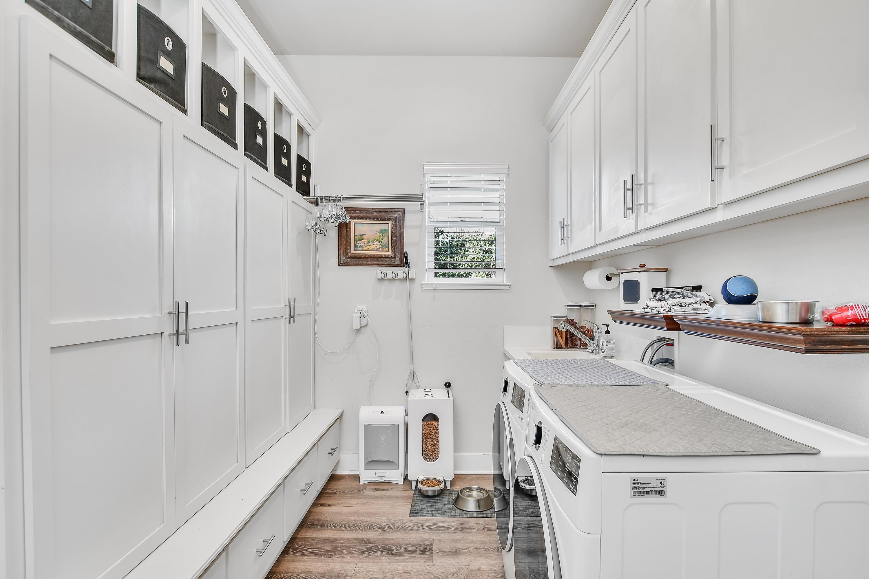 Detail Gallery Image 15 of 43 For 710 W Elm St, Lodi,  CA 95240 - 4 Beds | 2/1 Baths