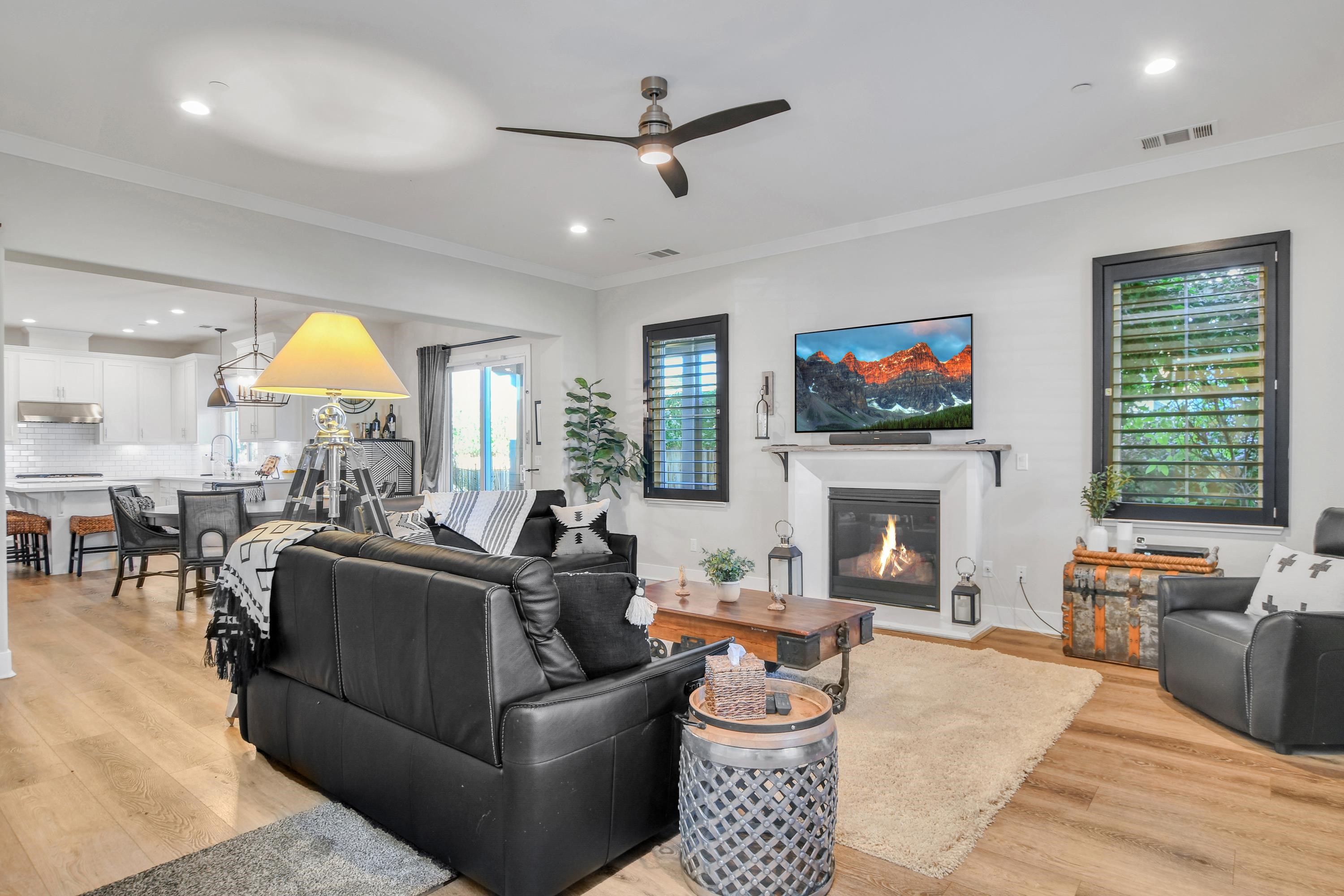 Detail Gallery Image 7 of 43 For 710 W Elm St, Lodi,  CA 95240 - 4 Beds | 2/1 Baths