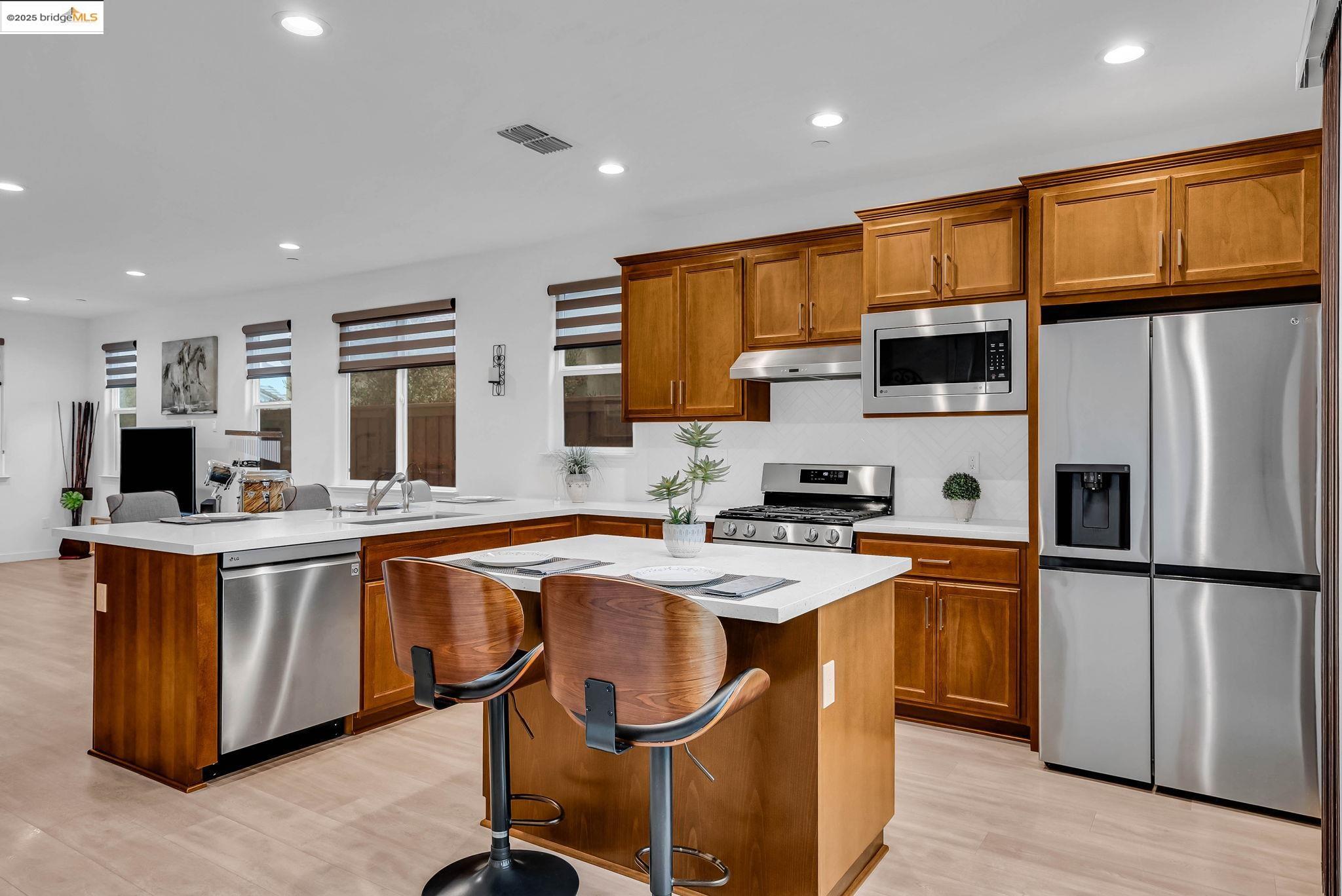 Detail Gallery Image 13 of 60 For 2322 Melrose Landing, Rio Vista,  CA 94571 - 2 Beds | 2 Baths