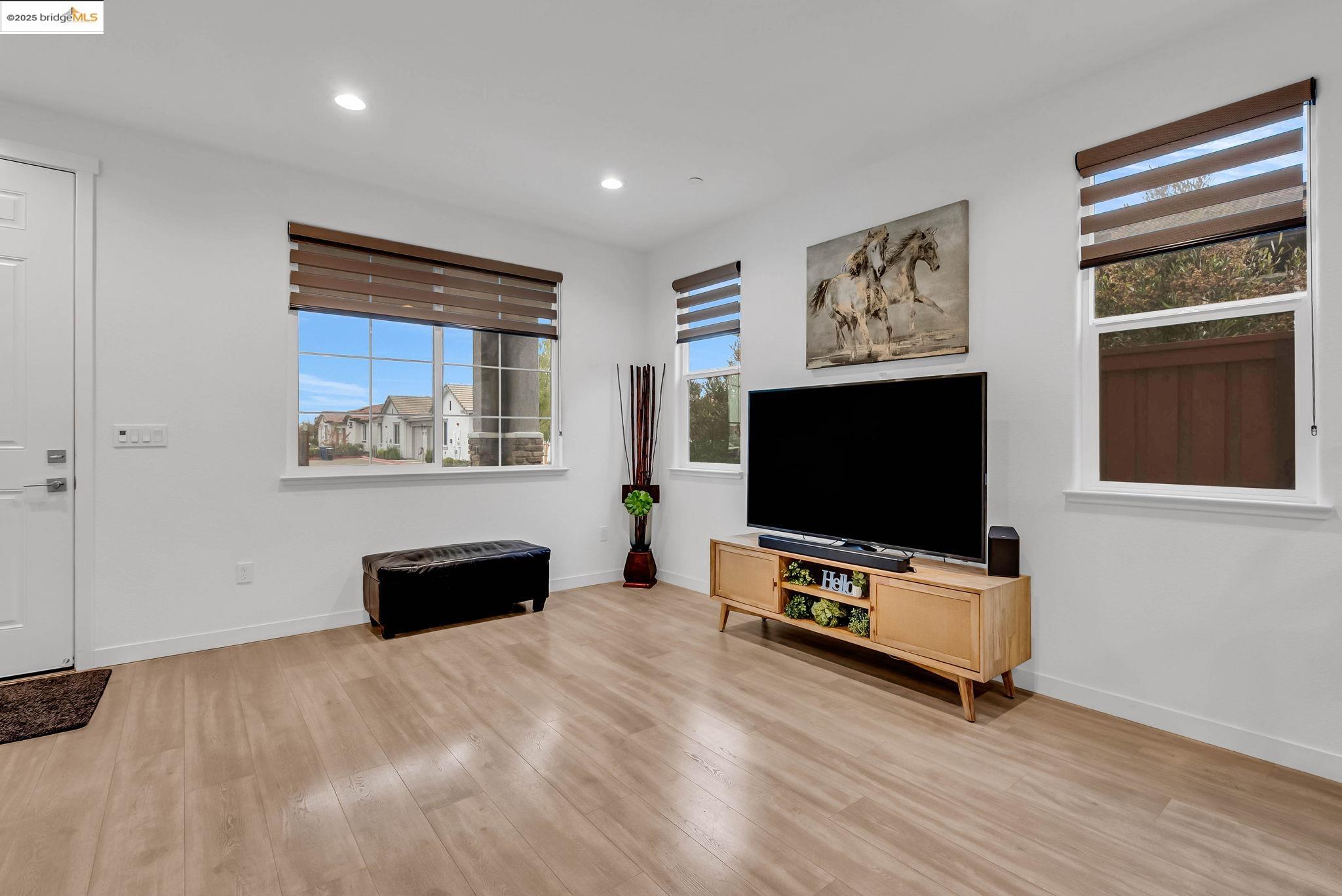 Detail Gallery Image 9 of 60 For 2322 Melrose Landing, Rio Vista,  CA 94571 - 2 Beds | 2 Baths