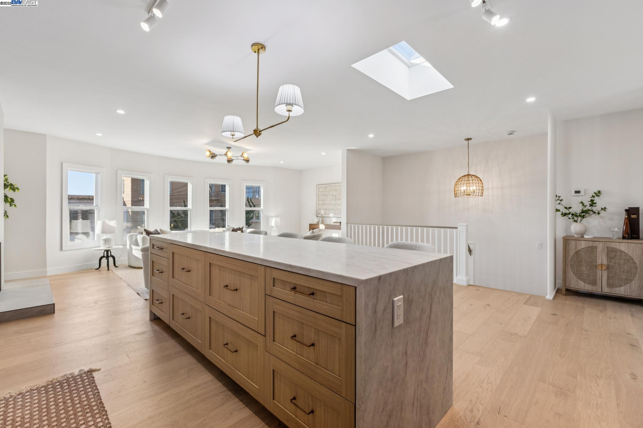 Detail Gallery Image 12 of 60 For 412 43rd Ave, San Francisco,  CA 94121 - 4 Beds | 3/1 Baths