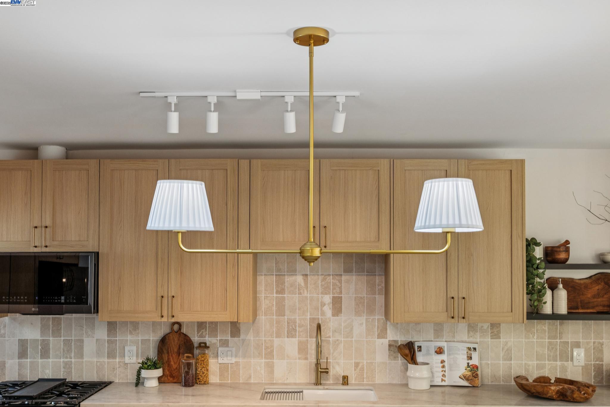 Detail Gallery Image 16 of 60 For 412 43rd Ave, San Francisco,  CA 94121 - 4 Beds | 3/1 Baths