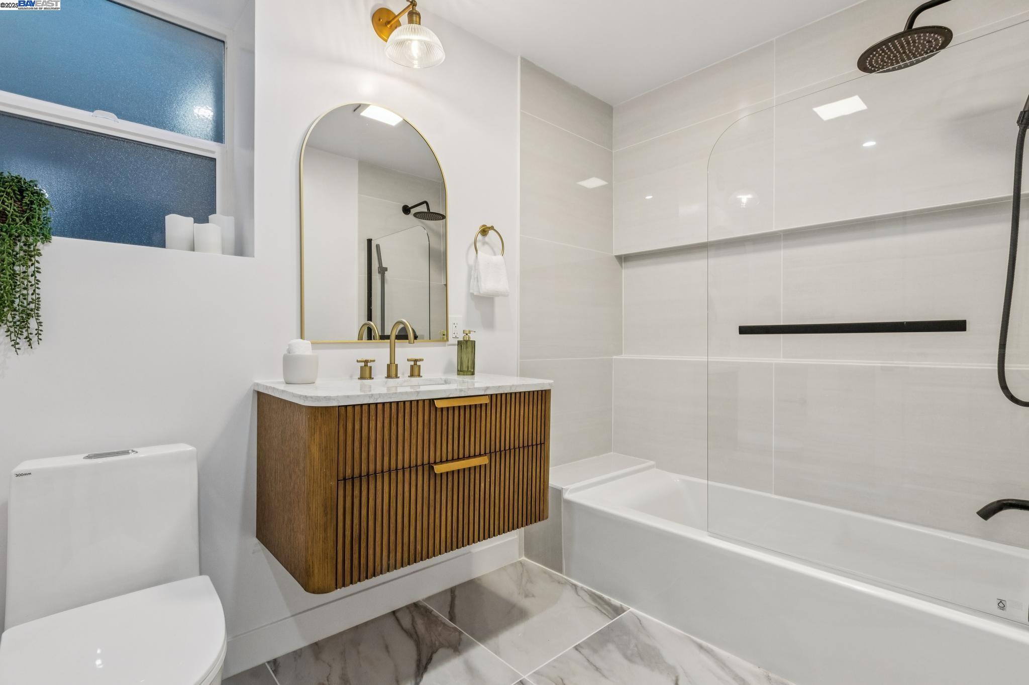 Detail Gallery Image 43 of 60 For 412 43rd Ave, San Francisco,  CA 94121 - 4 Beds | 3/1 Baths