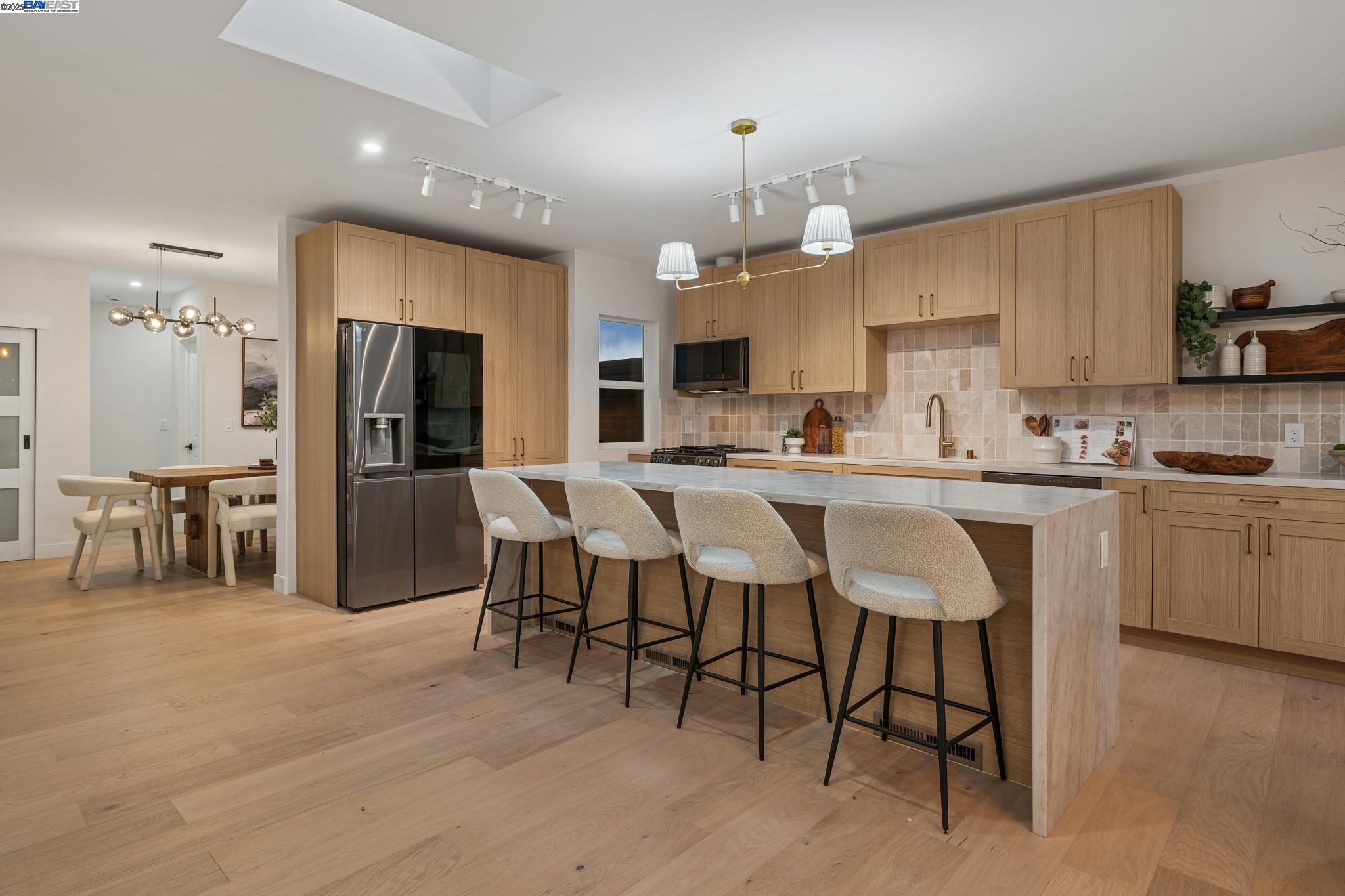 Detail Gallery Image 10 of 60 For 412 43rd Ave, San Francisco,  CA 94121 - 4 Beds | 3/1 Baths