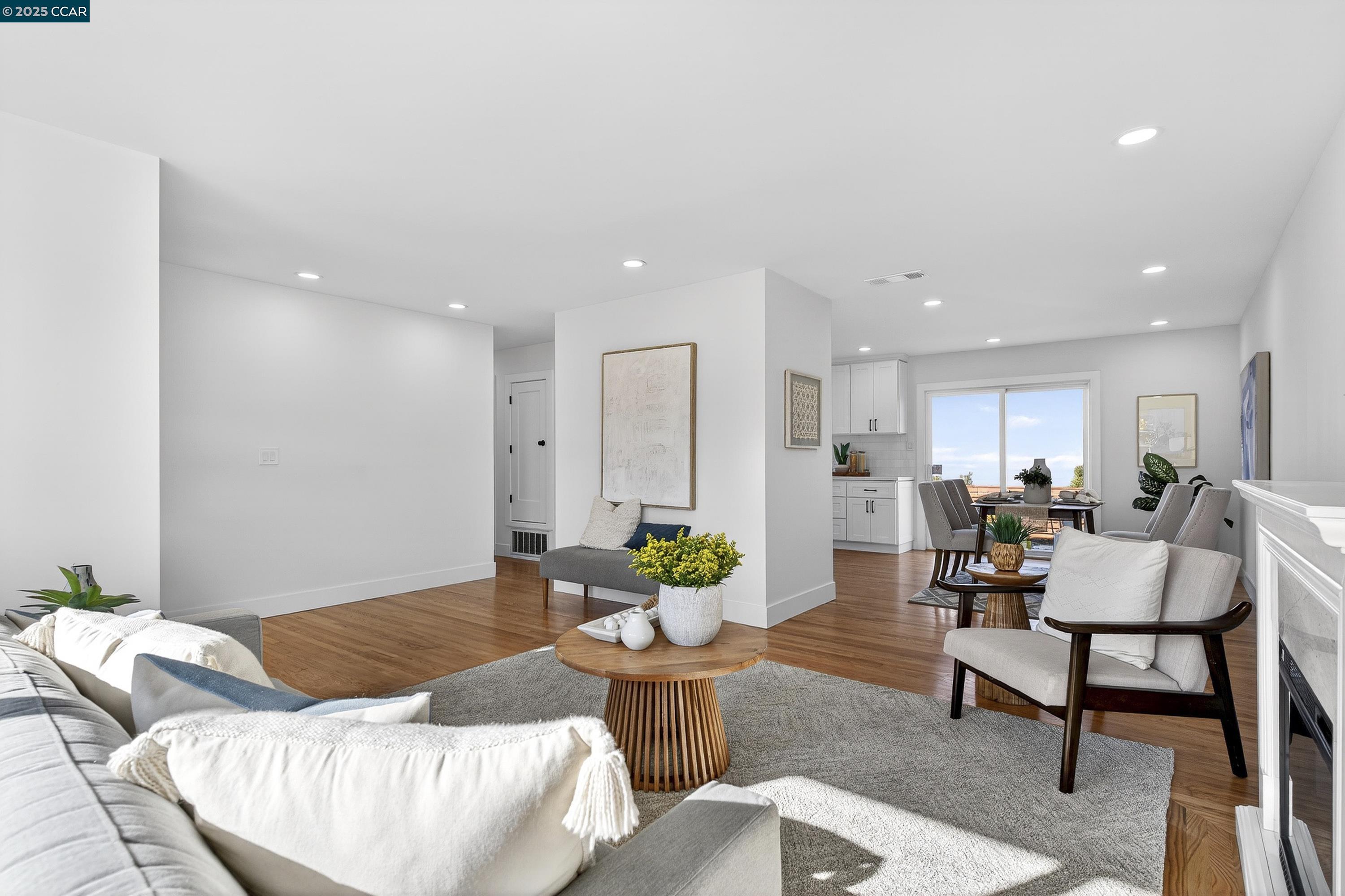 Detail Gallery Image 14 of 60 For 1264 Belfair Dr, Pinole,  CA 94564 - 3 Beds | 2 Baths