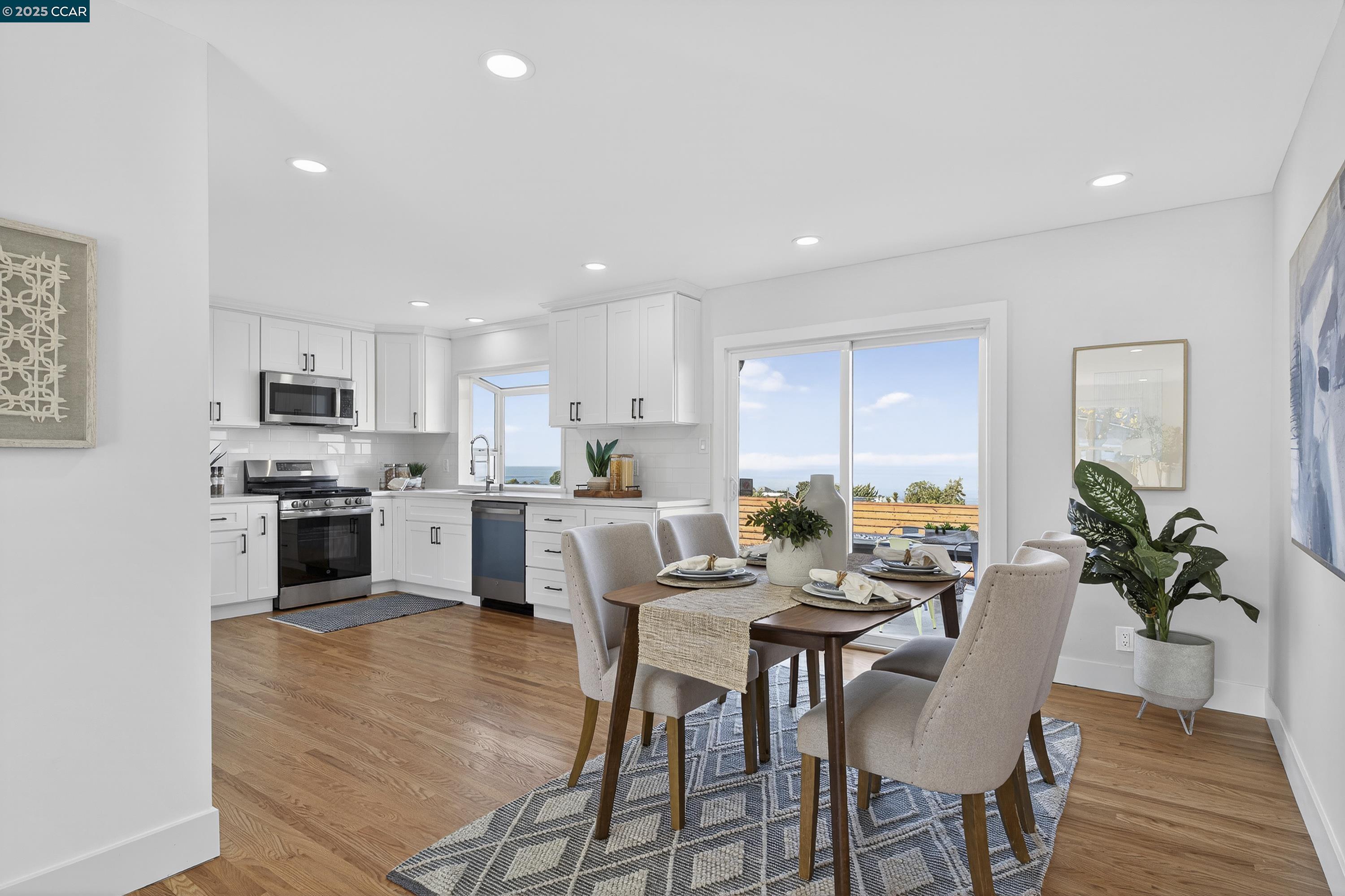 Detail Gallery Image 16 of 60 For 1264 Belfair Dr, Pinole,  CA 94564 - 3 Beds | 2 Baths