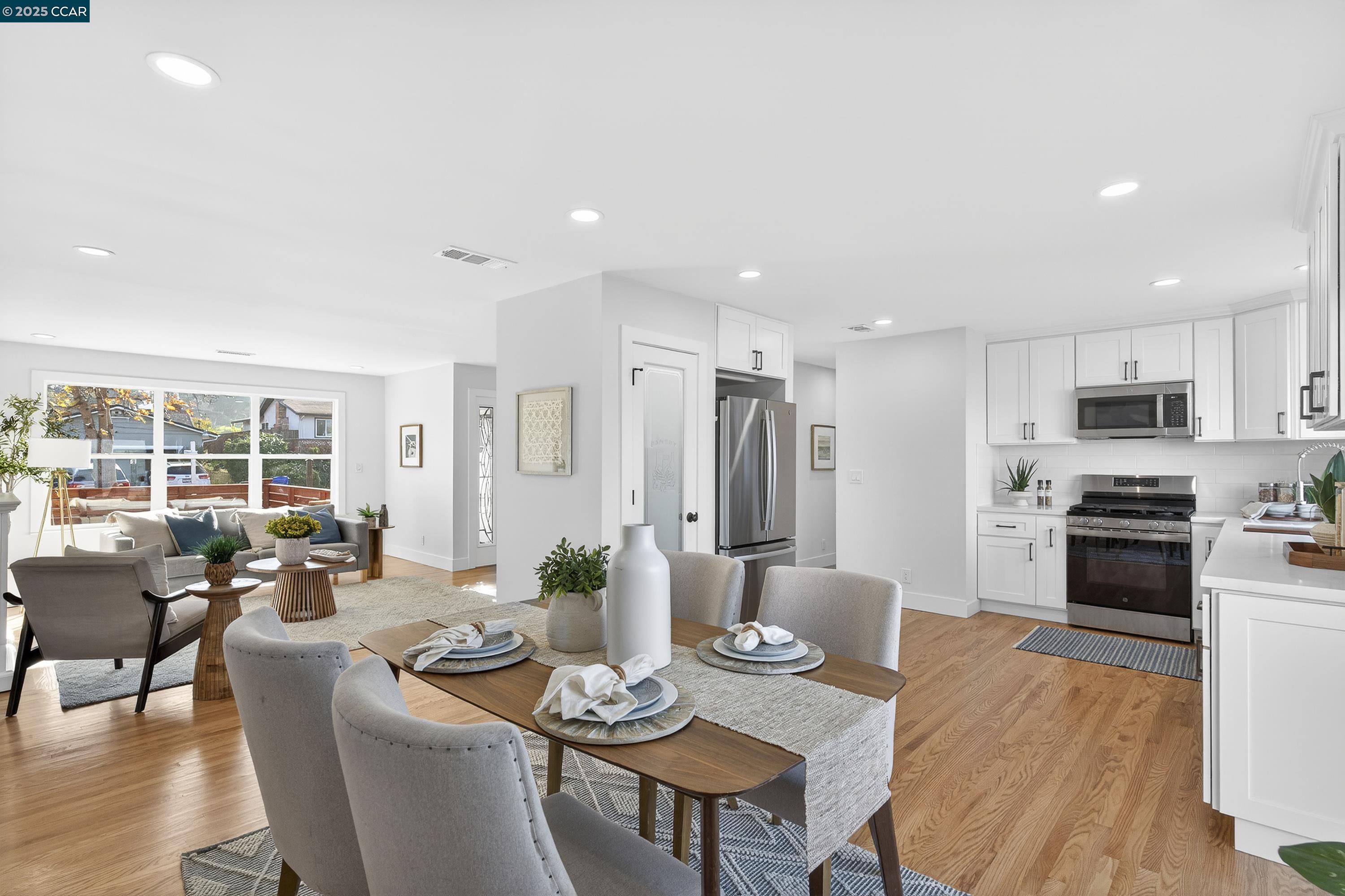 Detail Gallery Image 17 of 60 For 1264 Belfair Dr, Pinole,  CA 94564 - 3 Beds | 2 Baths