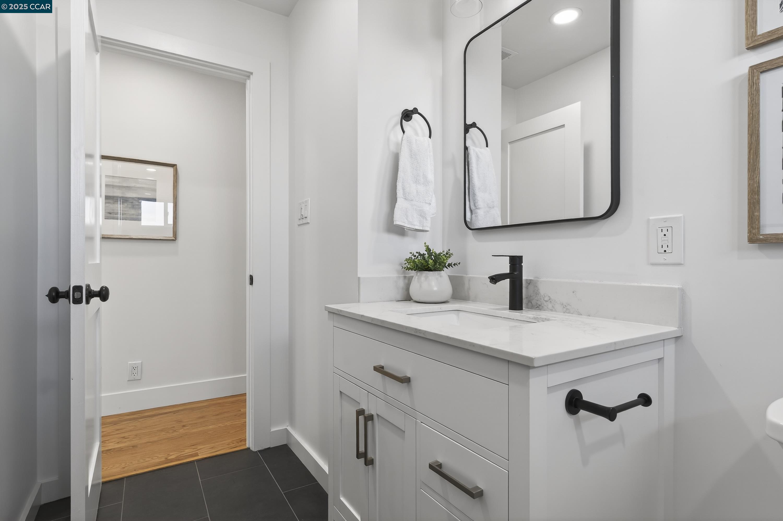 Detail Gallery Image 38 of 60 For 1264 Belfair Dr, Pinole,  CA 94564 - 3 Beds | 2 Baths