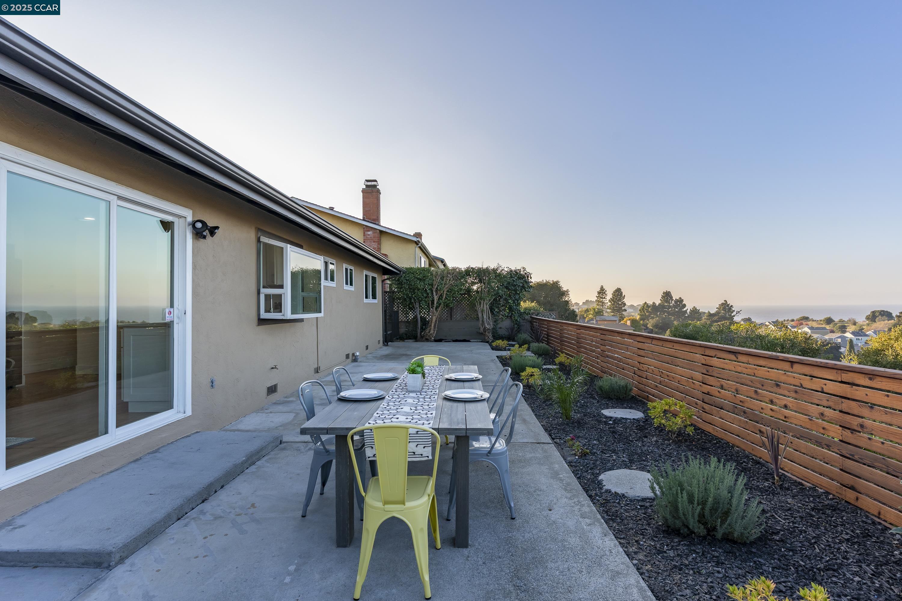 Detail Gallery Image 46 of 60 For 1264 Belfair Dr, Pinole,  CA 94564 - 3 Beds | 2 Baths