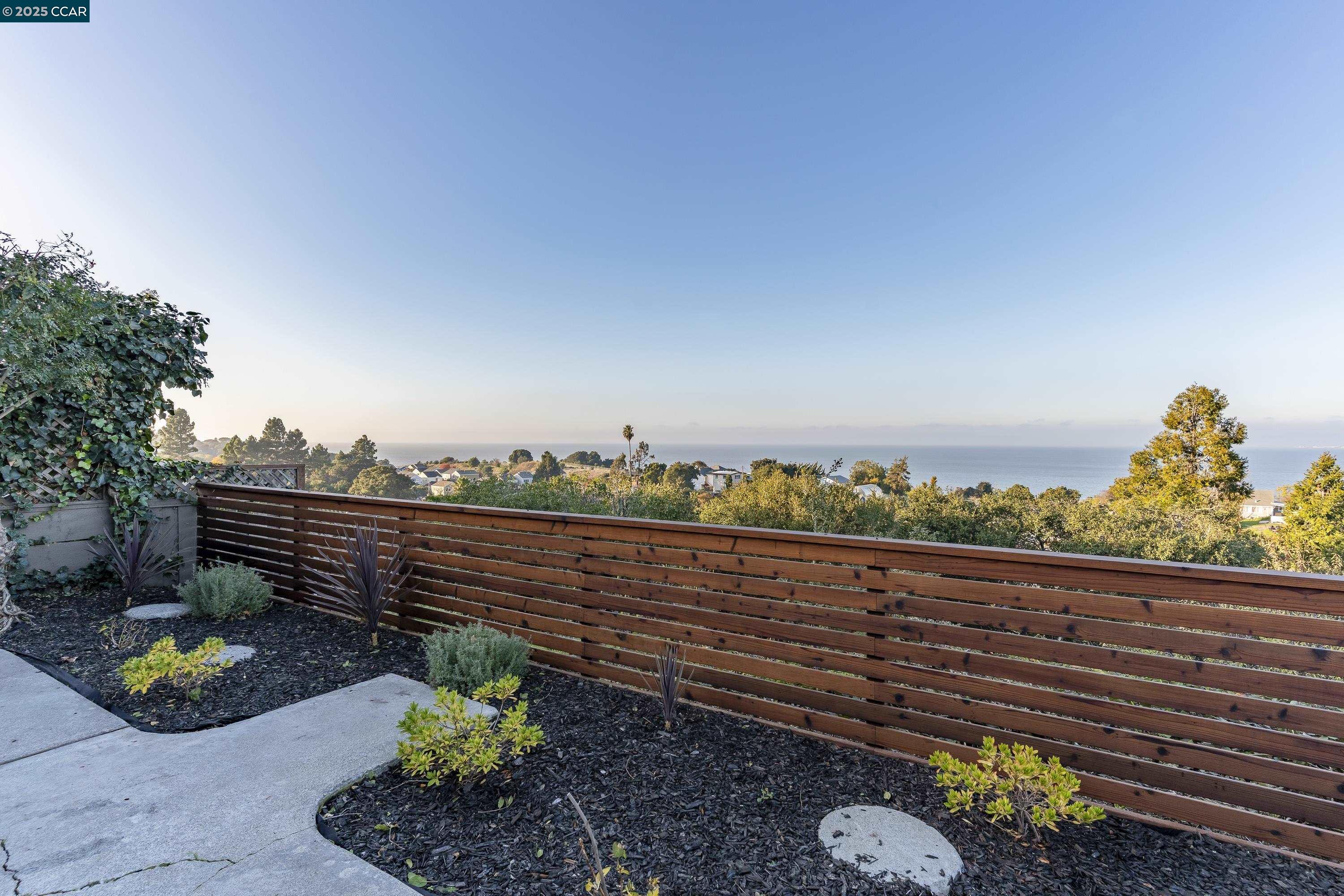 Detail Gallery Image 47 of 60 For 1264 Belfair Dr, Pinole,  CA 94564 - 3 Beds | 2 Baths