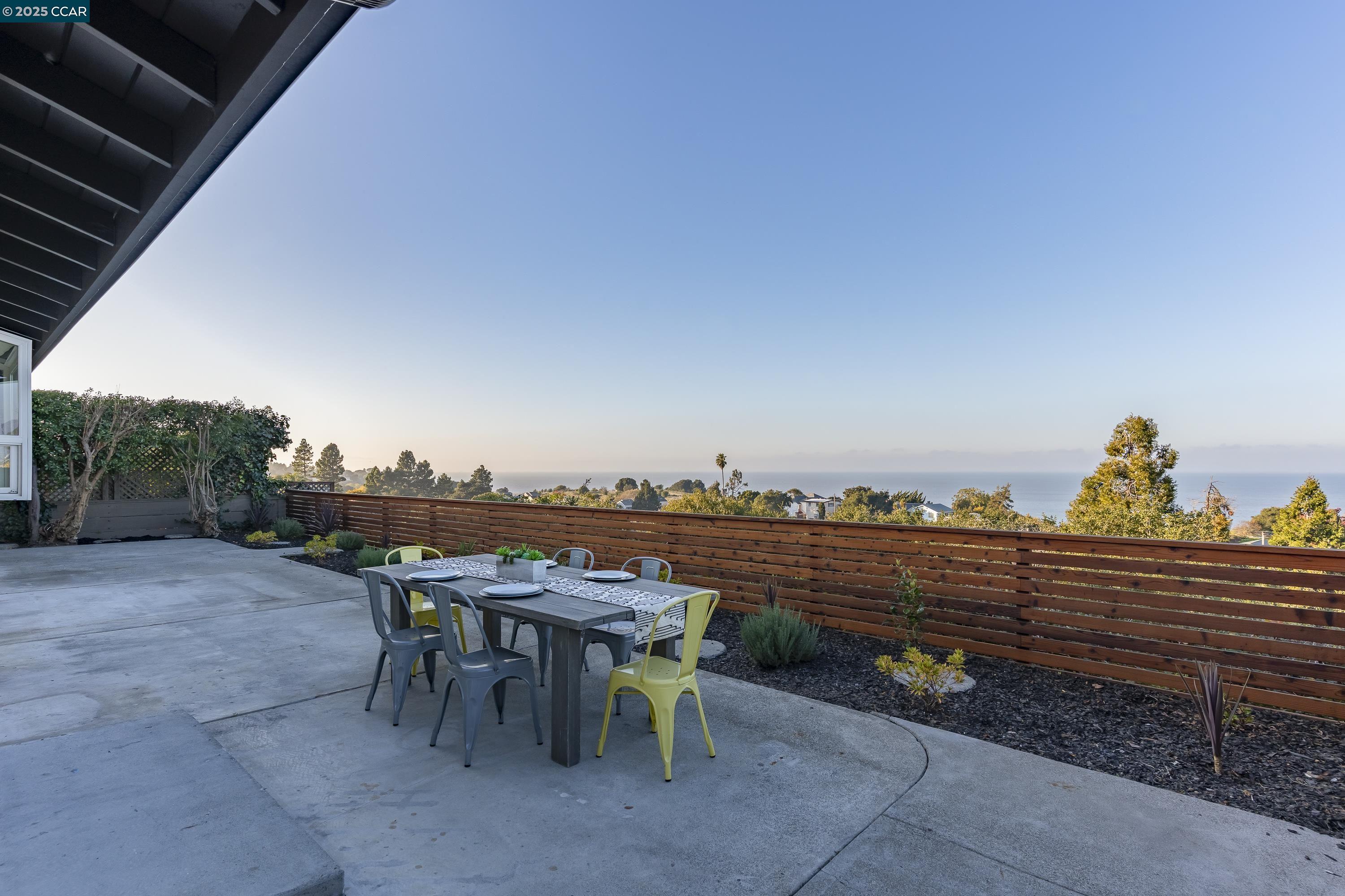 Detail Gallery Image 49 of 60 For 1264 Belfair Dr, Pinole,  CA 94564 - 3 Beds | 2 Baths