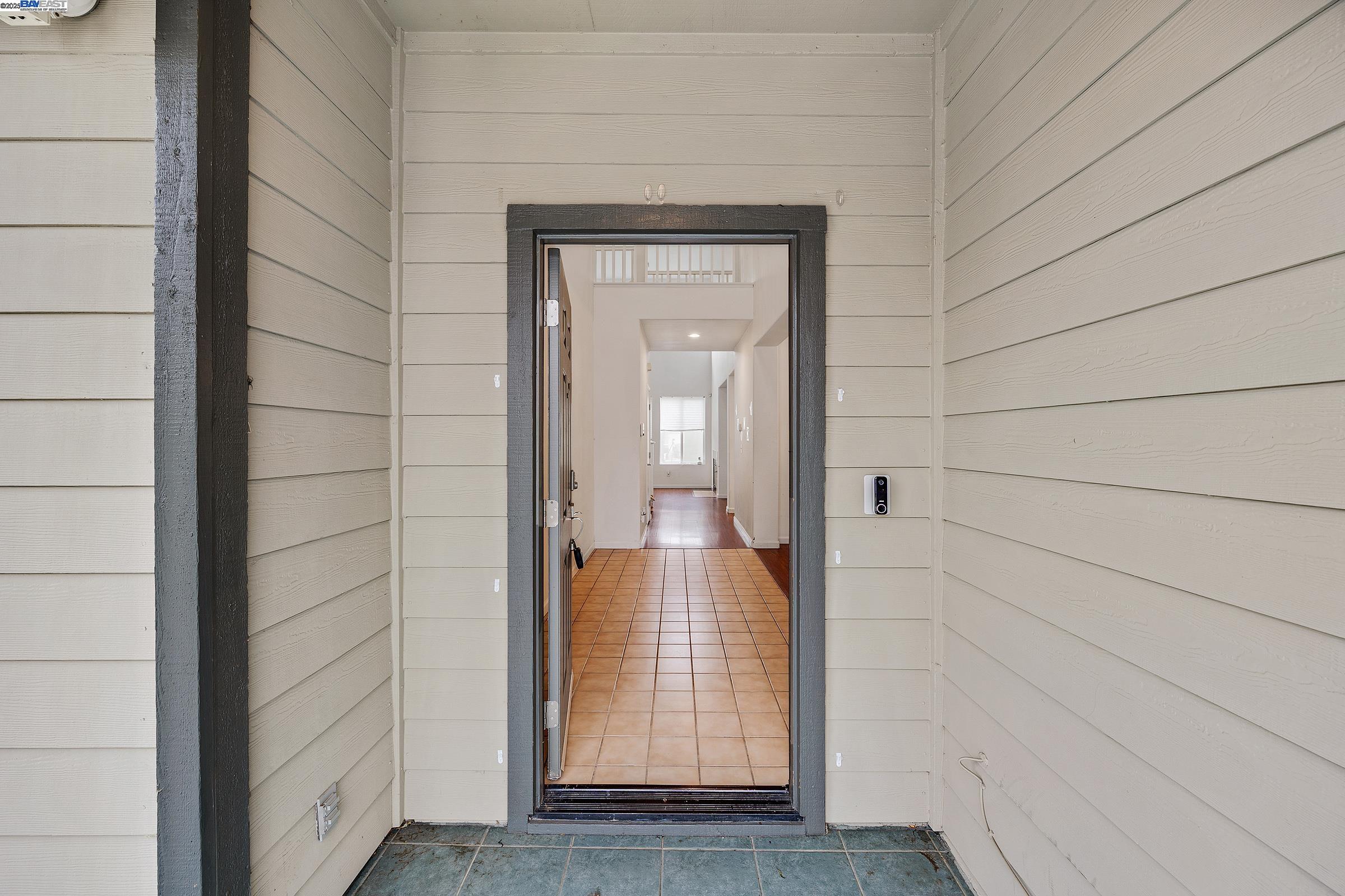 Detail Gallery Image 3 of 33 For 448 Burlington Dr, Tracy,  CA 95376 - 5 Beds | 3 Baths